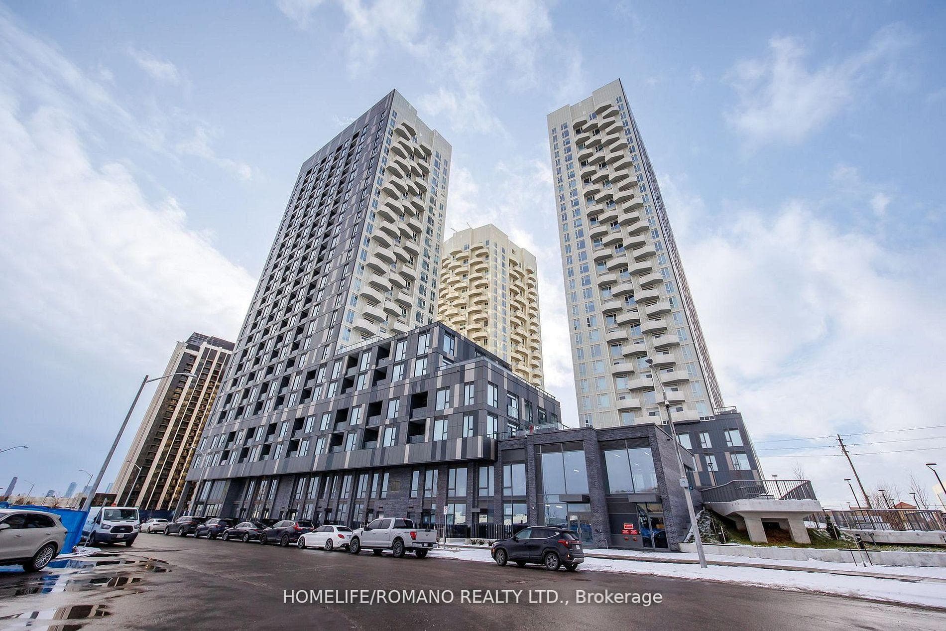 498 Caldari Road 1426, Vaughan, ON L4K 0R6