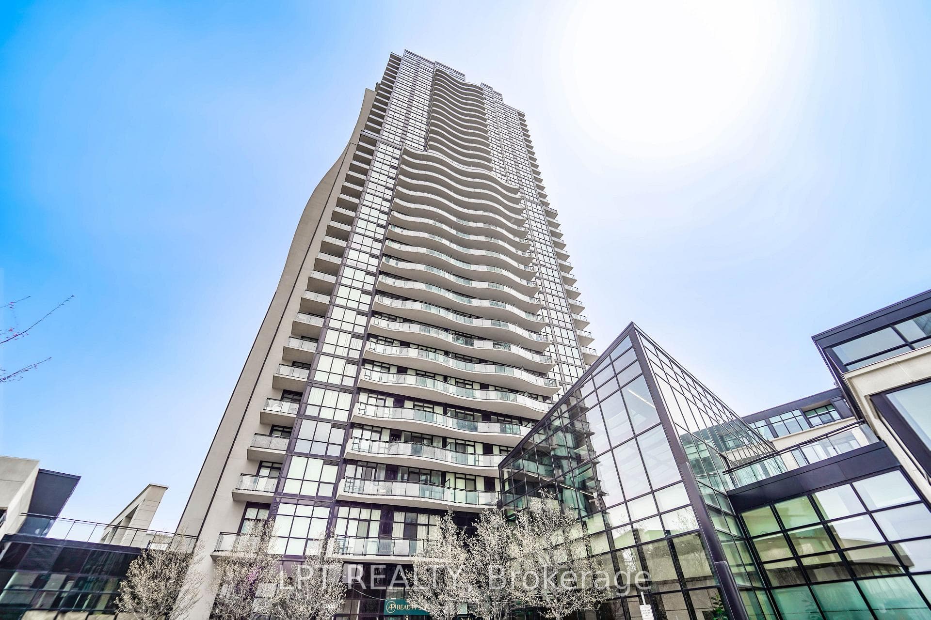 2900 Highway 7 N/A 312, Vaughan, ON L4K 0G3