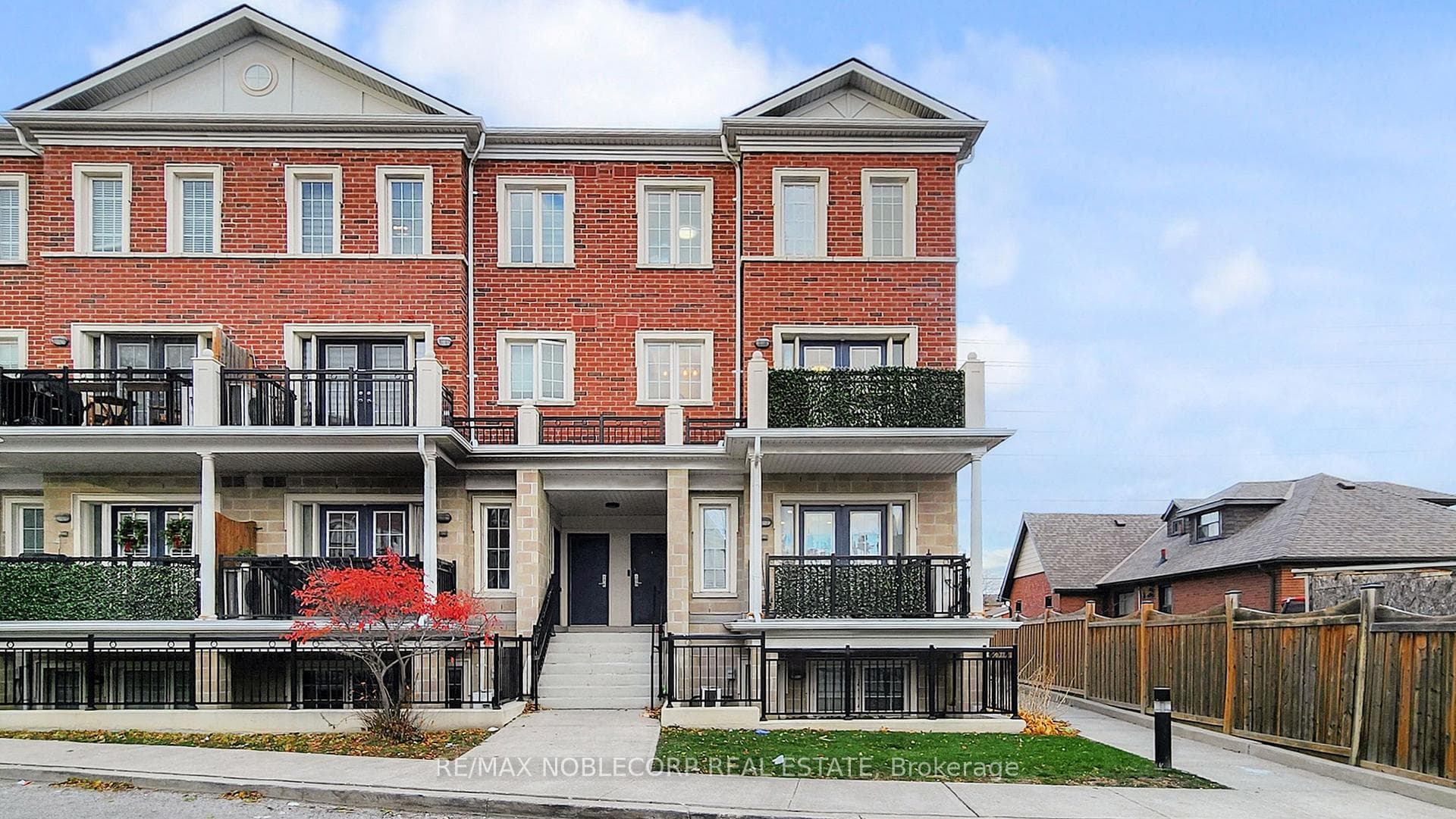 26 Bruce Street E08, Vaughan, ON L4L 1J4