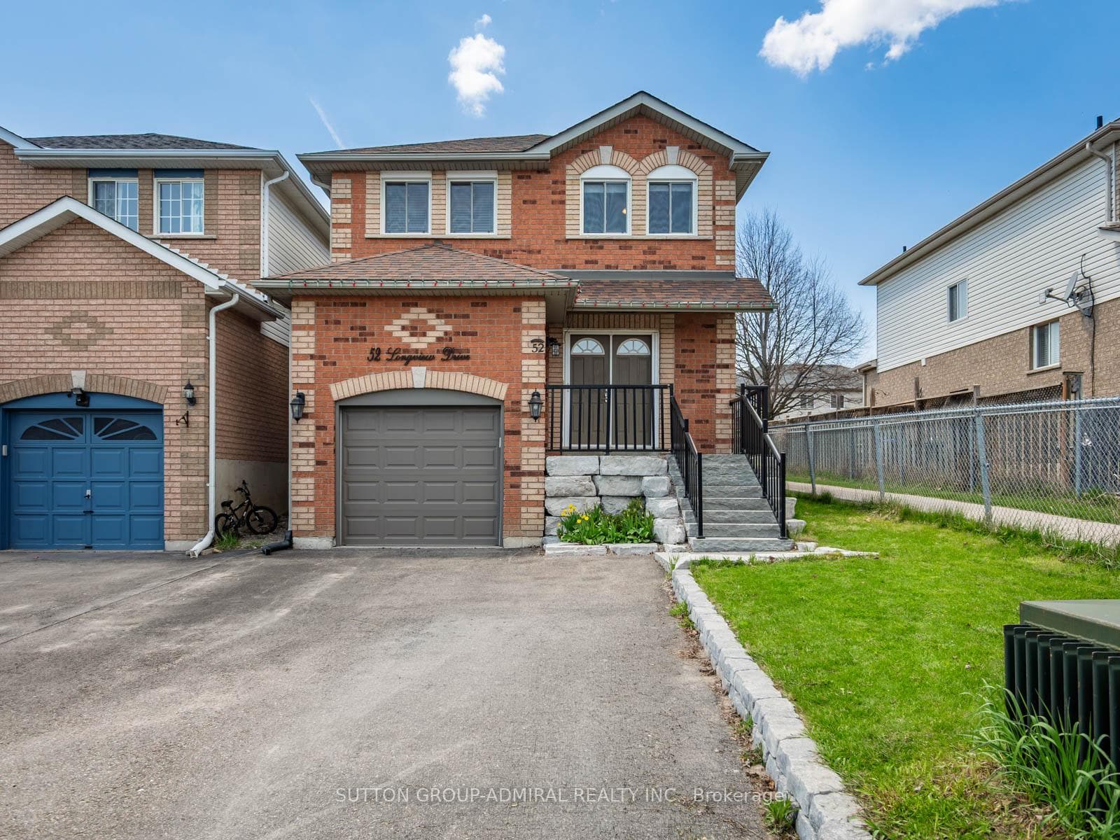 52 Longview Drive, Bradford West Gwillimbury, ON L3Z 2H3
