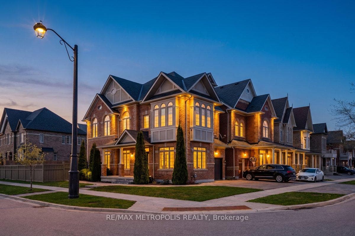 115 Pelee Avenue, Vaughan, ON L4H 3Z1
