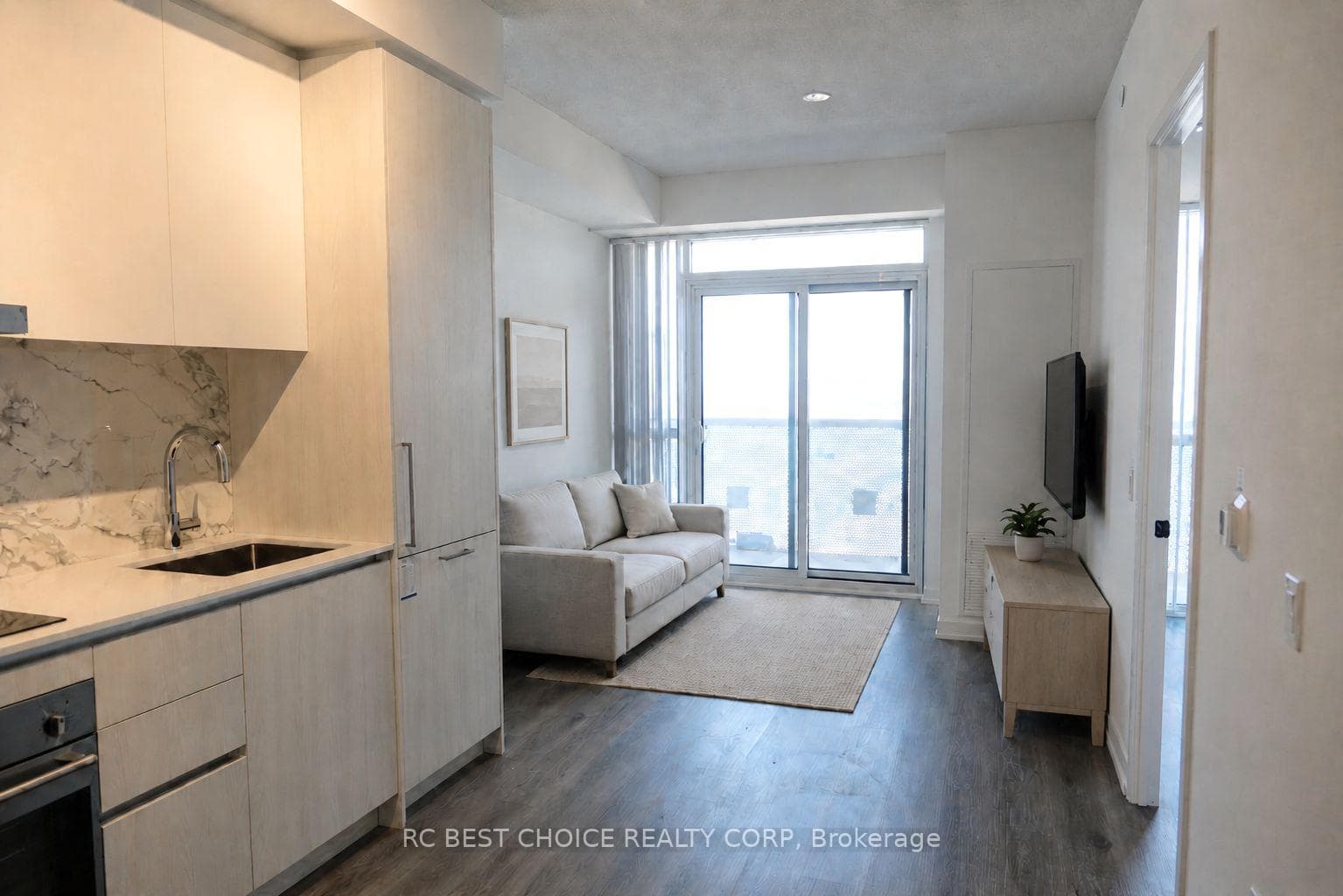 225 Commerce Street 5011, Vaughan, ON L4K 0R1