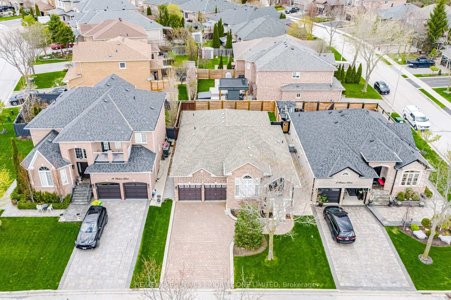 10 Bottero Drive, Vaughan, ON L6A 3T8