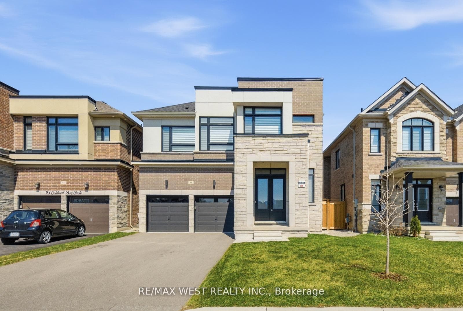 99 Coldwell Bay Circle, Vaughan, ON L4H 5E9