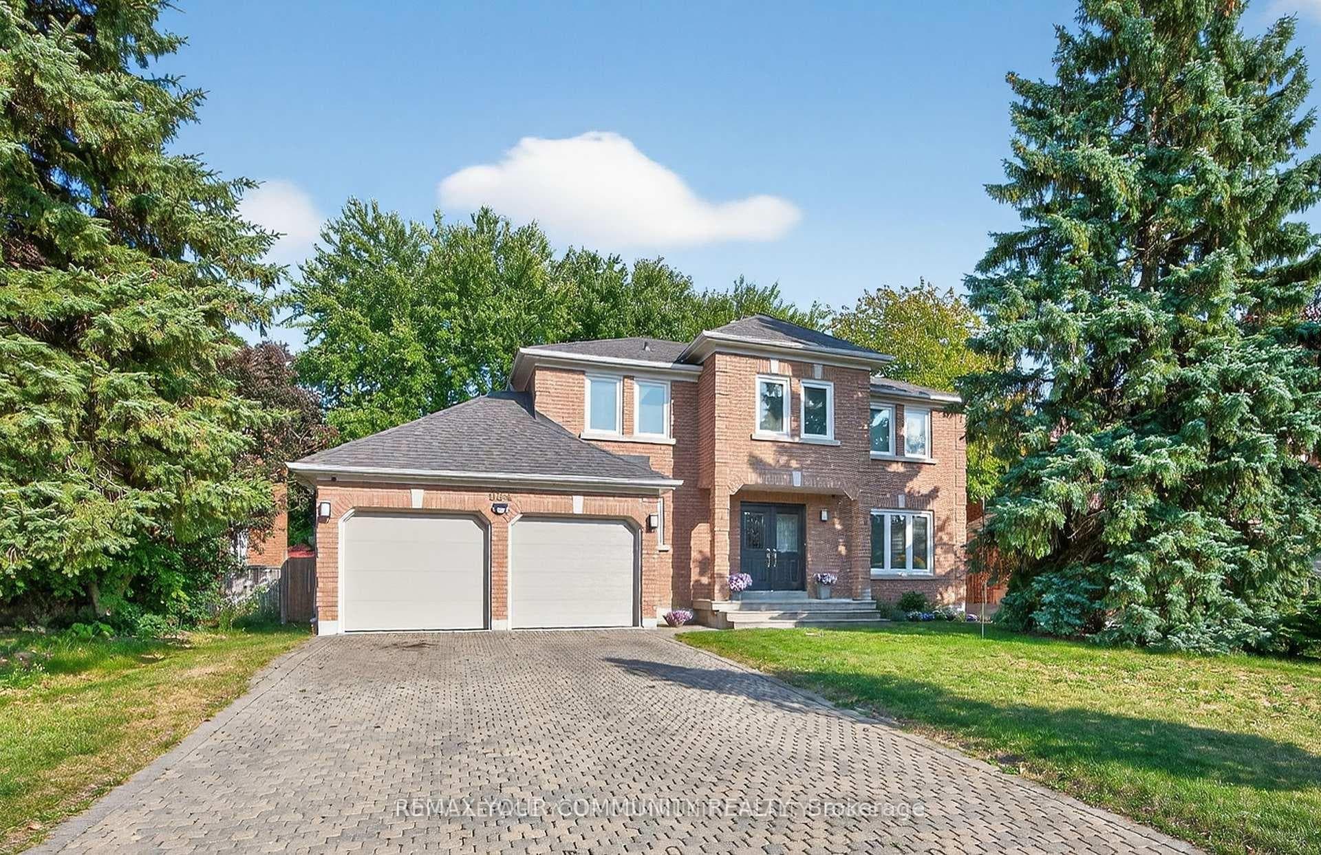 684 Exceller Circle, Newmarket, ON L3X 1P4