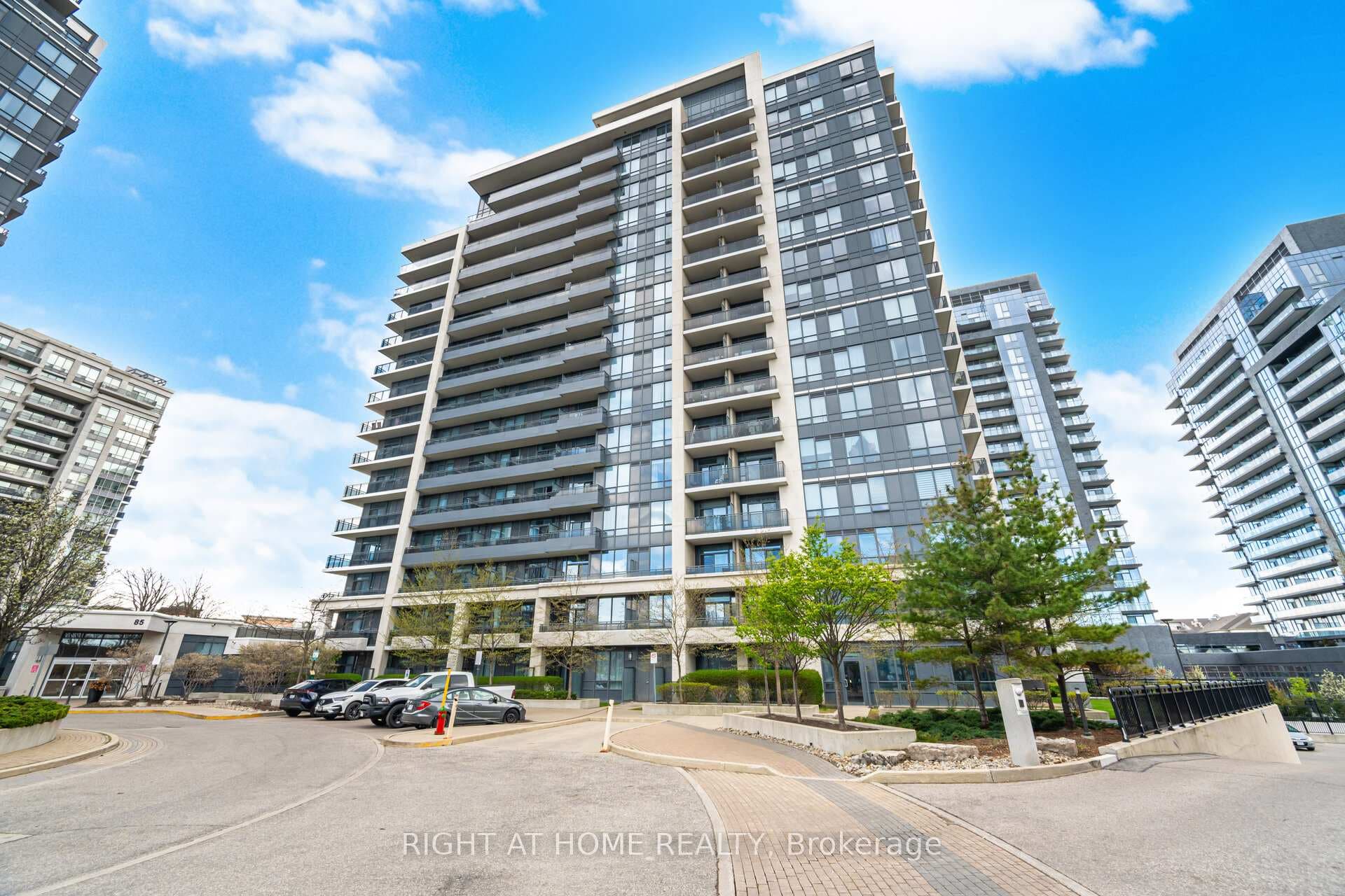 85 North Park Road 612, Vaughan, ON L4J 0H9