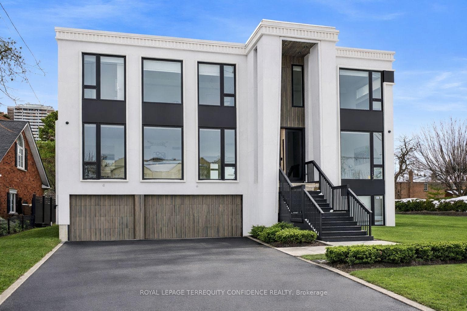 85 Crestwood Road, Vaughan, ON L4J 1A4