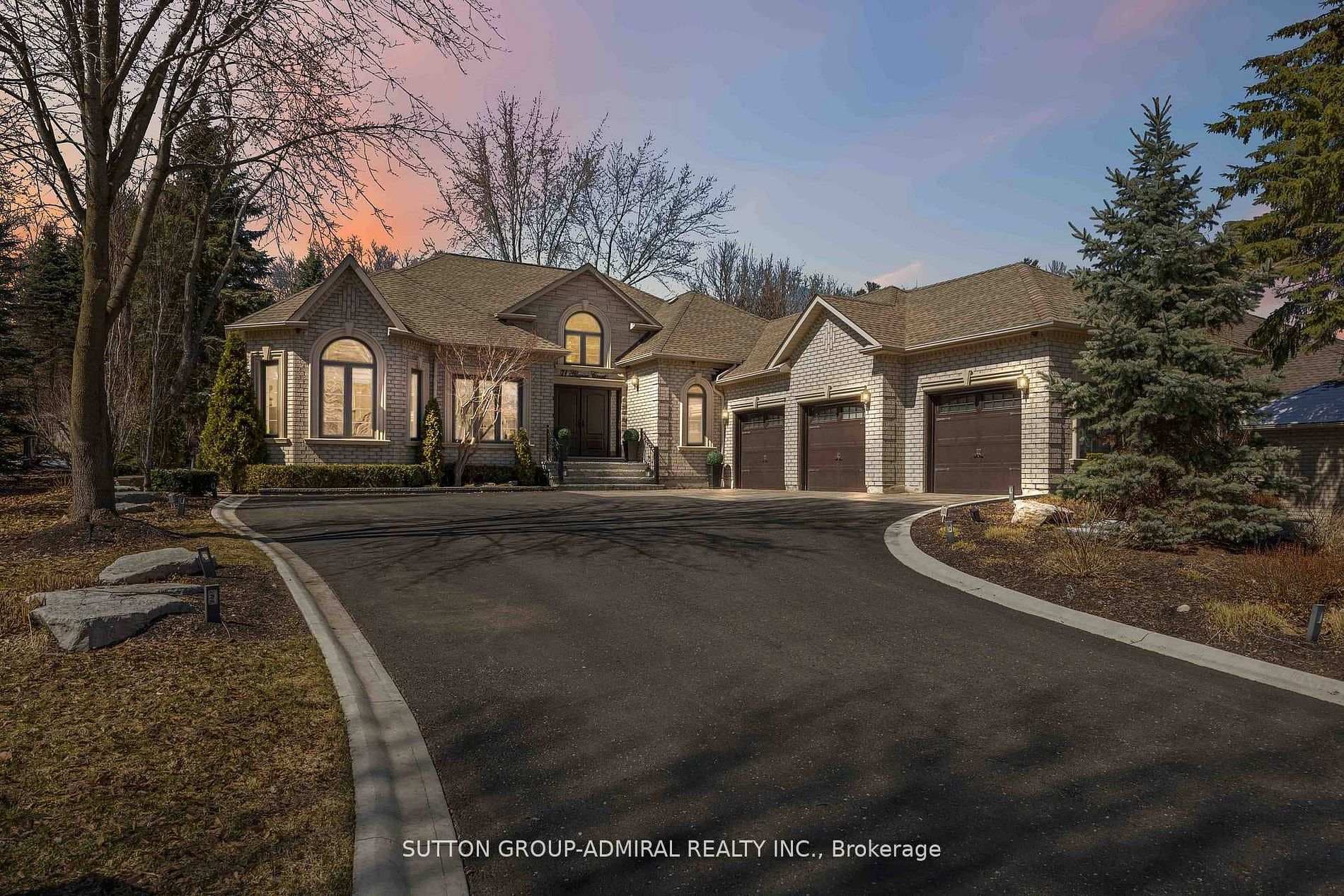 71 Glacier Court, Vaughan, ON L6A 2V3