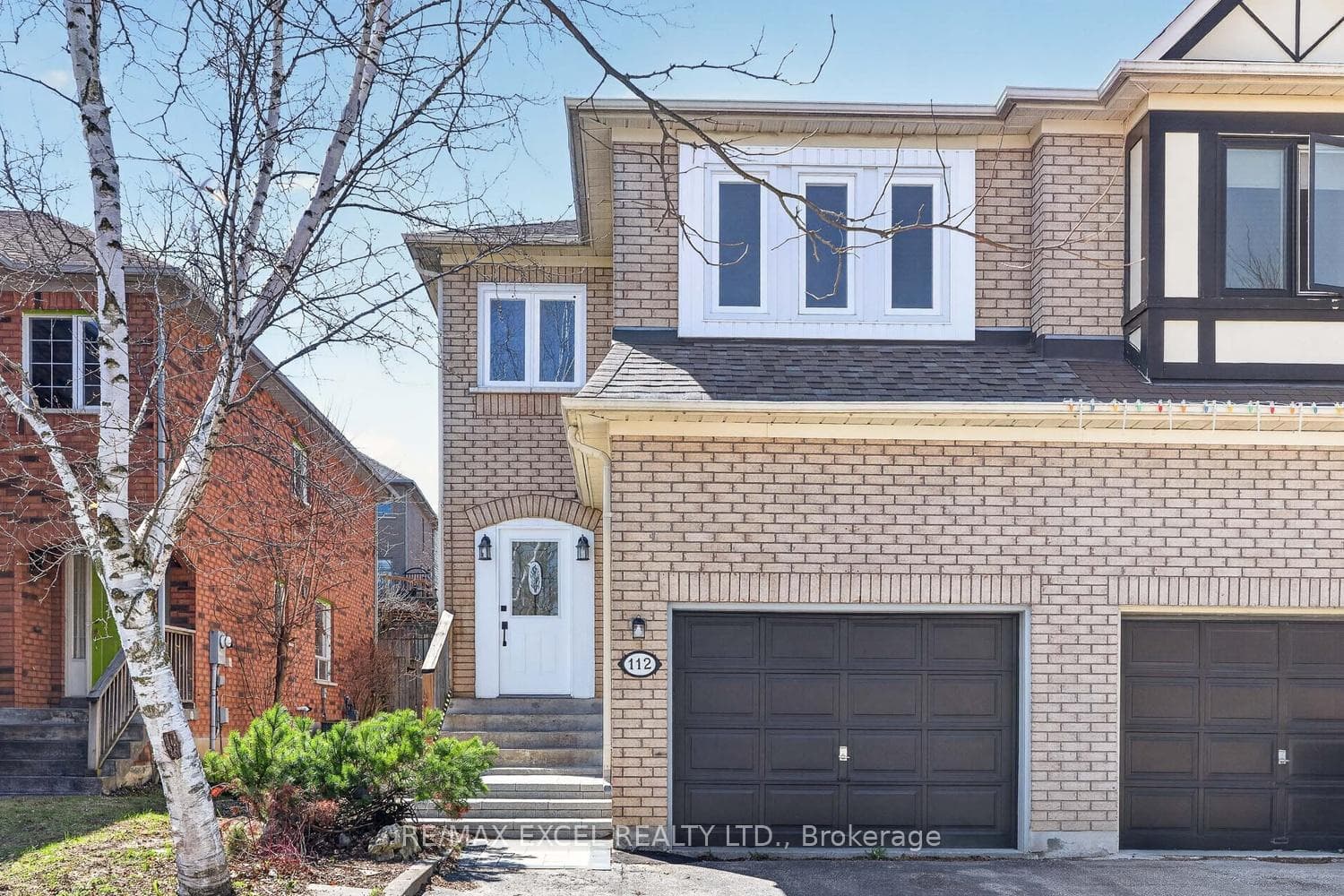 112 October Lane, Aurora, ON L4G 6Z8