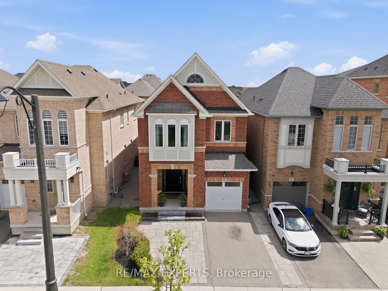 45 Bright Land Drive, Vaughan, ON L4H 3N5