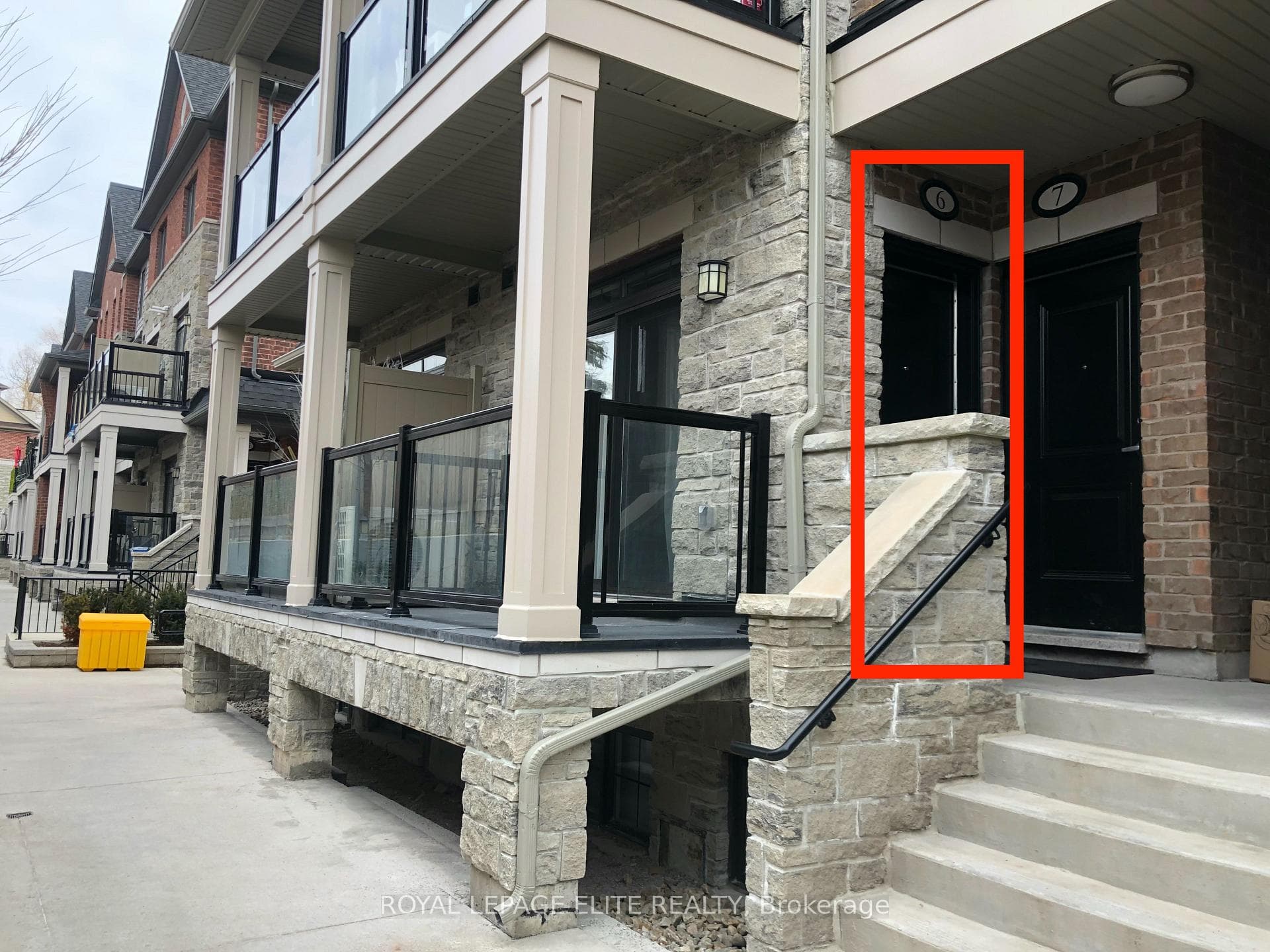 198 Pine Grove Road 06, Vaughan, ON L4L 1X3