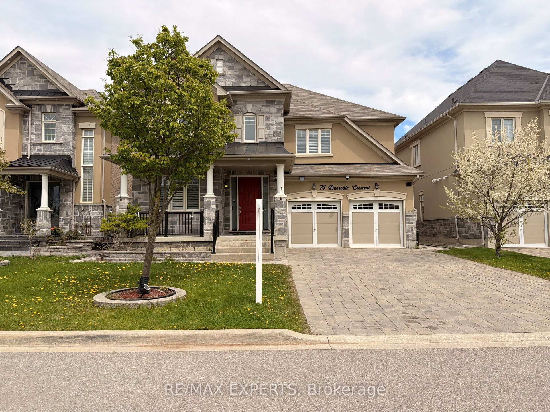 74 Dunrobin Crescent, Vaughan, ON L4H 4A9
