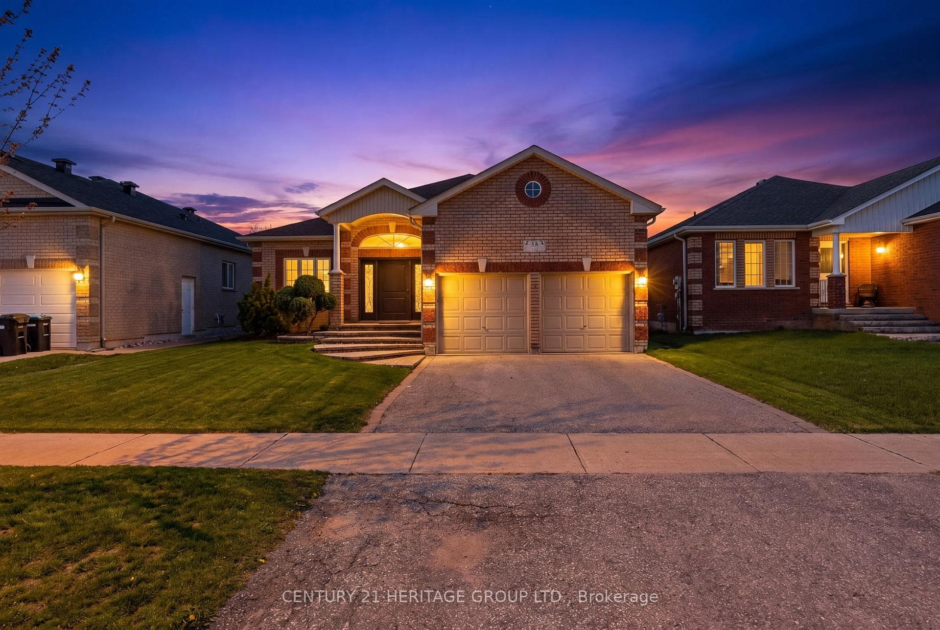 58 Saint Avenue, Bradford West Gwillimbury, ON L3Z 3H7