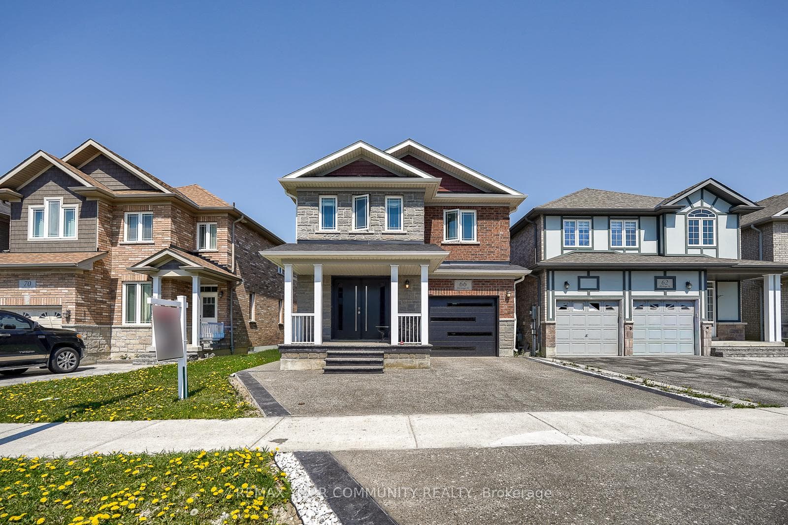 66 Heritage Street, Bradford West Gwillimbury, ON L3Z 0X4