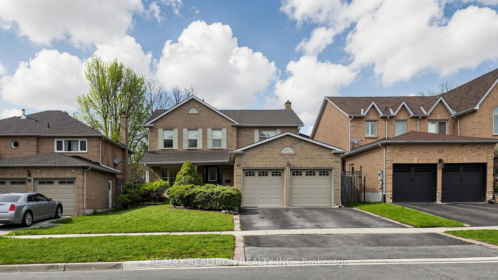 48 Beatty Crescent, Aurora, ON L4G 5V4