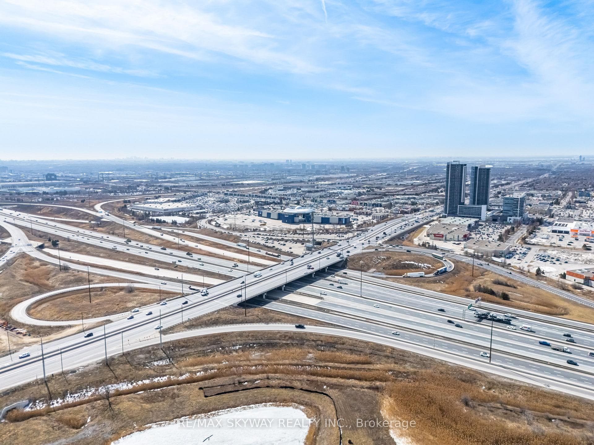 898 Portage Parkway 5605, Vaughan, ON L4K 0J6