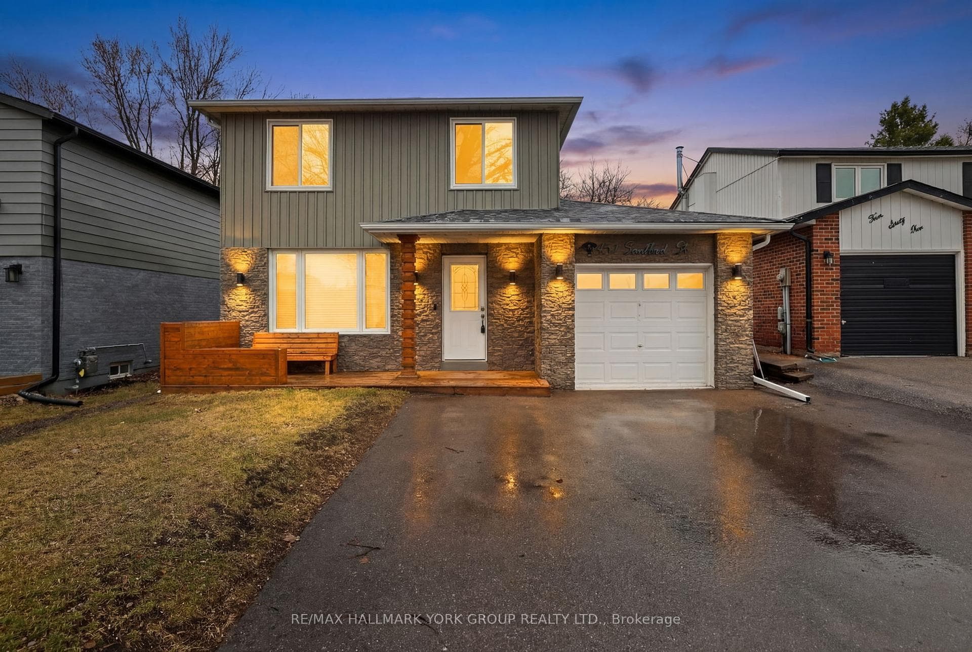 459 Sandford Street, Newmarket, ON L3Y 4S8
