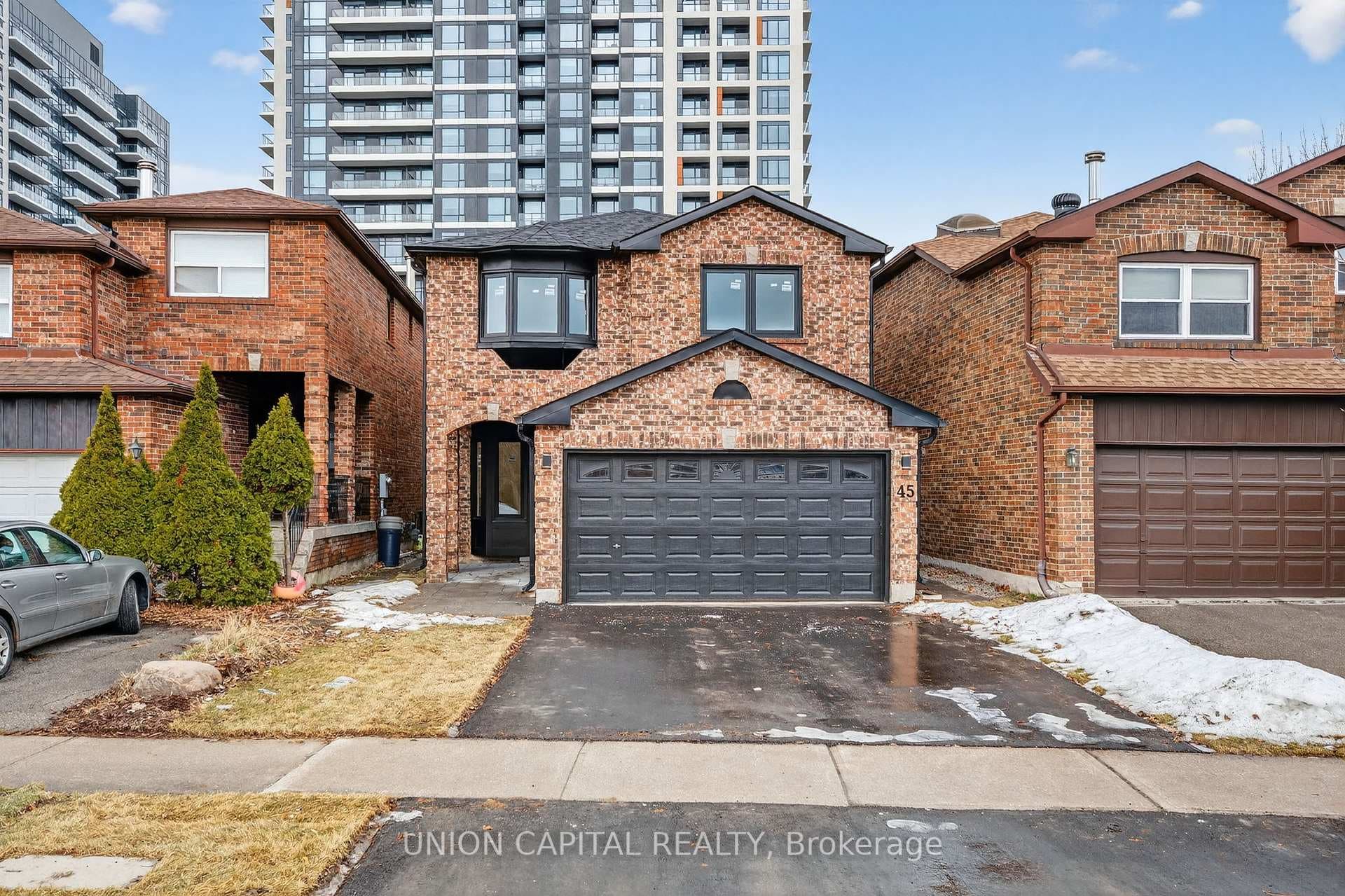 45 Chilmar Crescent, Vaughan, ON L4J 6Y5