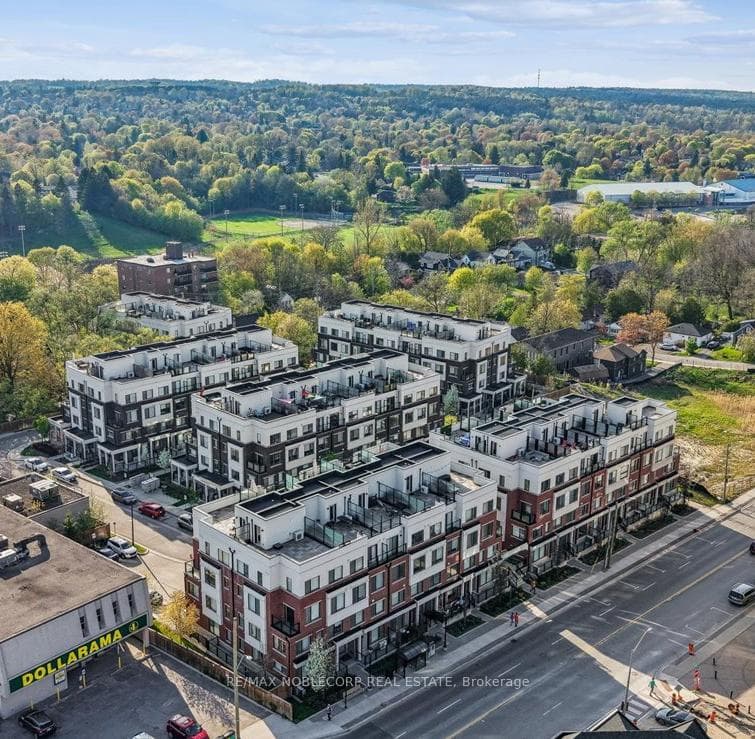 600 Alex Gardner Circle 116, Aurora, ON L4G 3G5