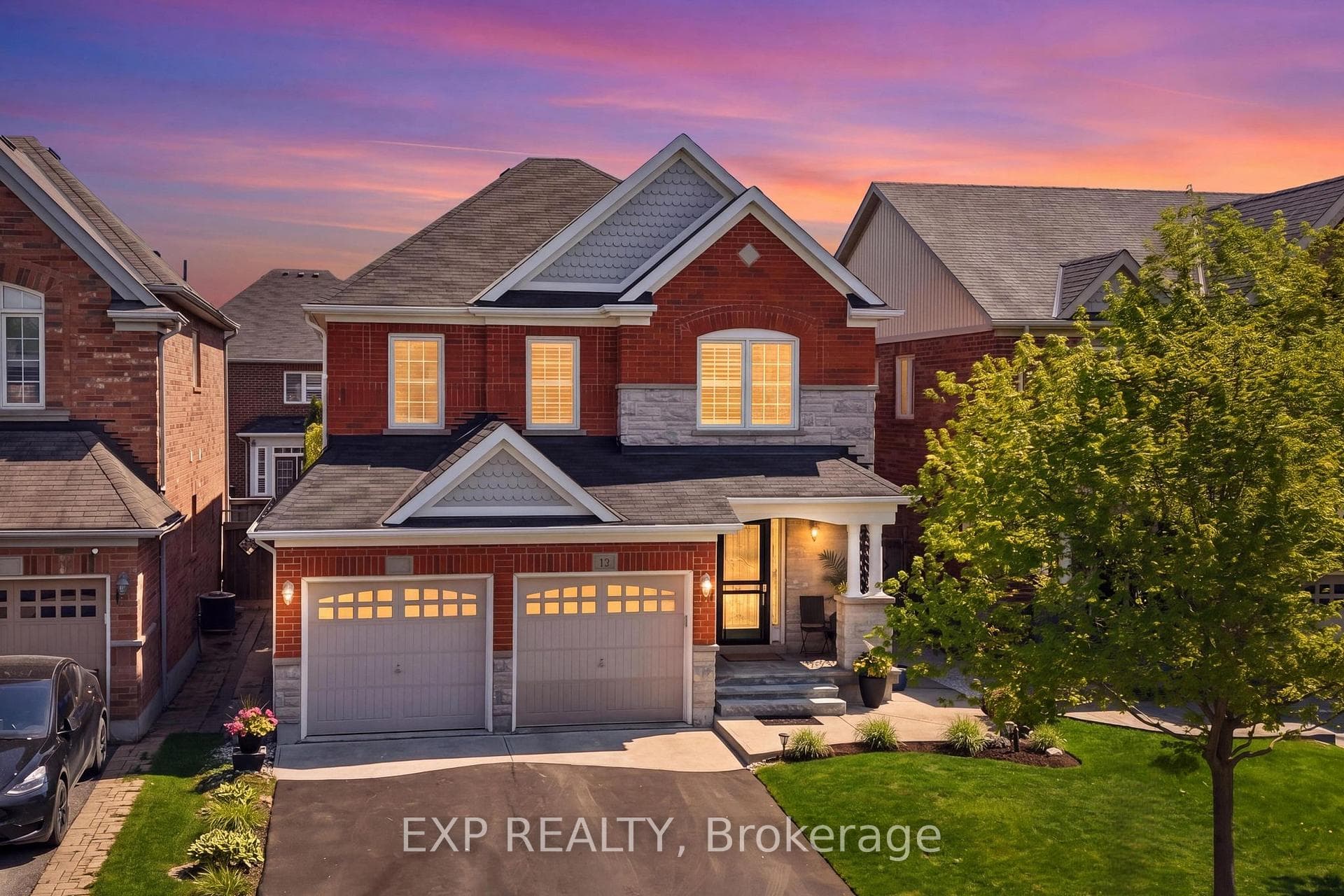 15 Green Darner Trail, Bradford West Gwillimbury, ON L3Z 0M1
