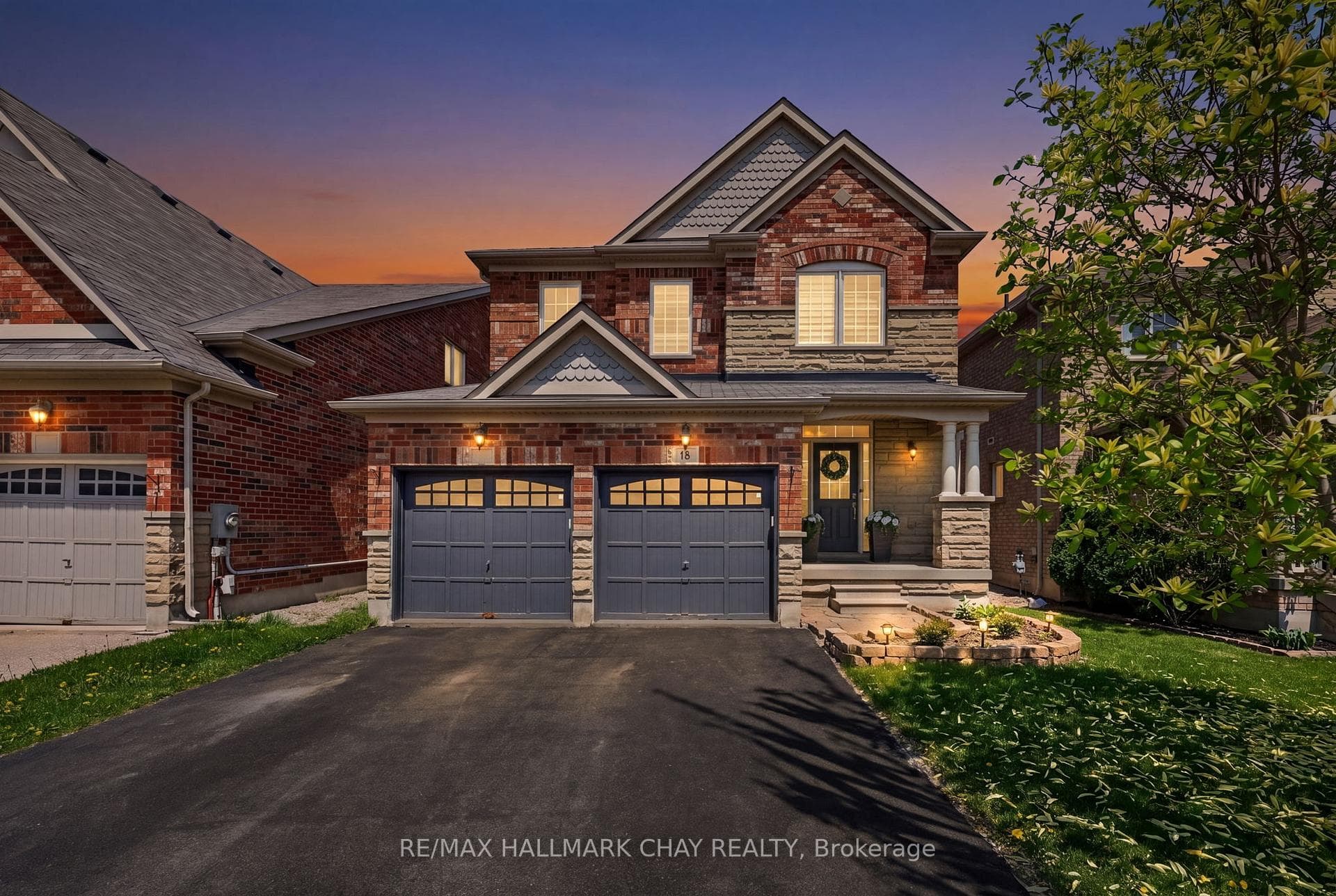 18 Corwin Drive, Bradford West Gwillimbury, ON L3Z 0E7