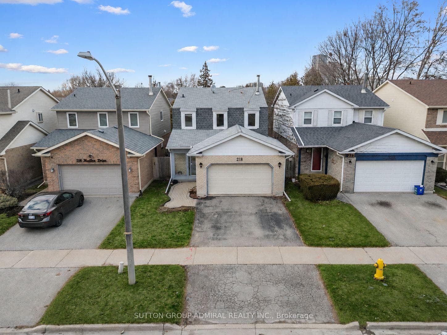 218 Mullen Drive, Vaughan, ON L4J 2P1