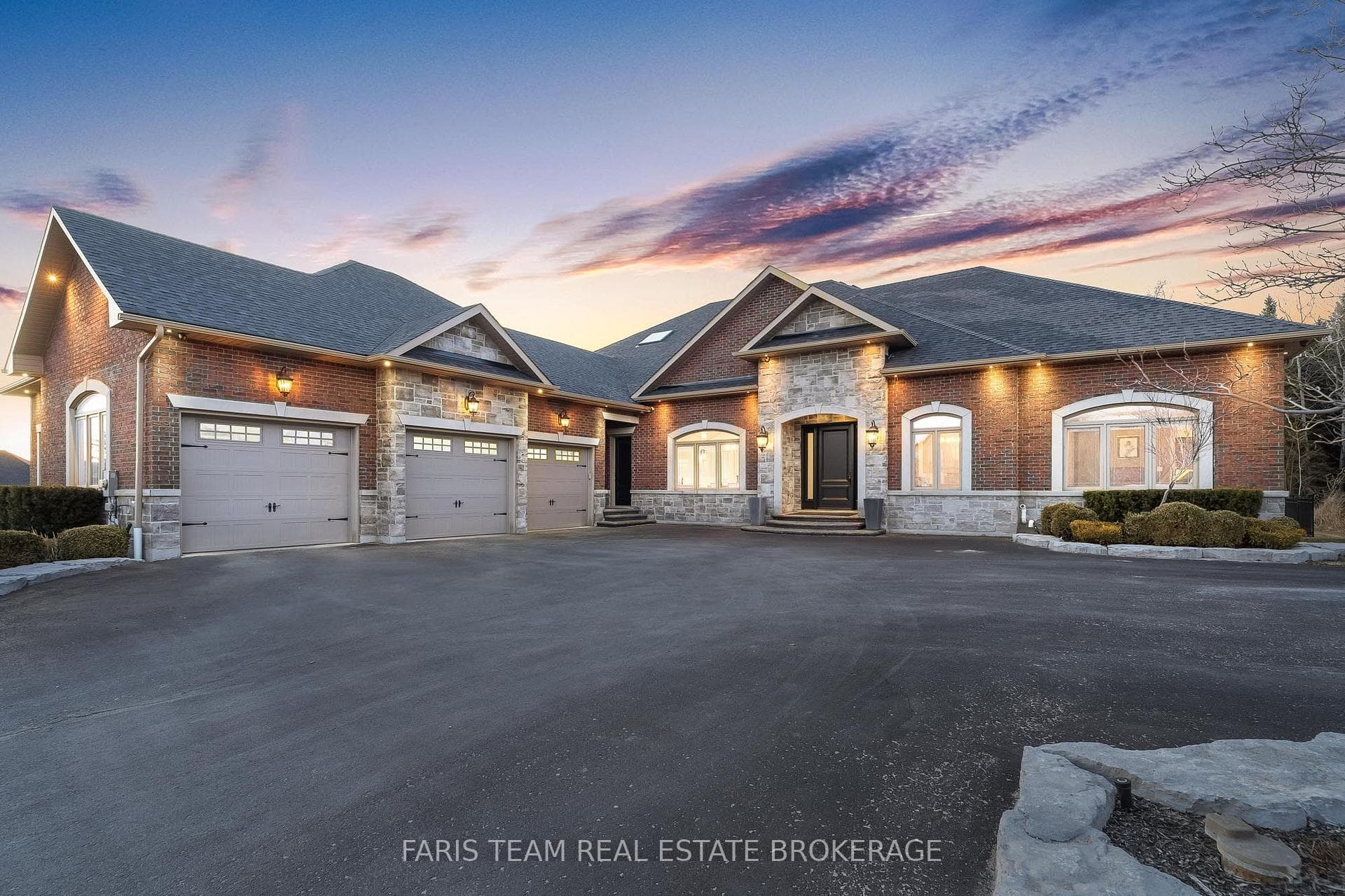 158 Dale Crescent, Bradford West Gwillimbury, ON L0L 1L0