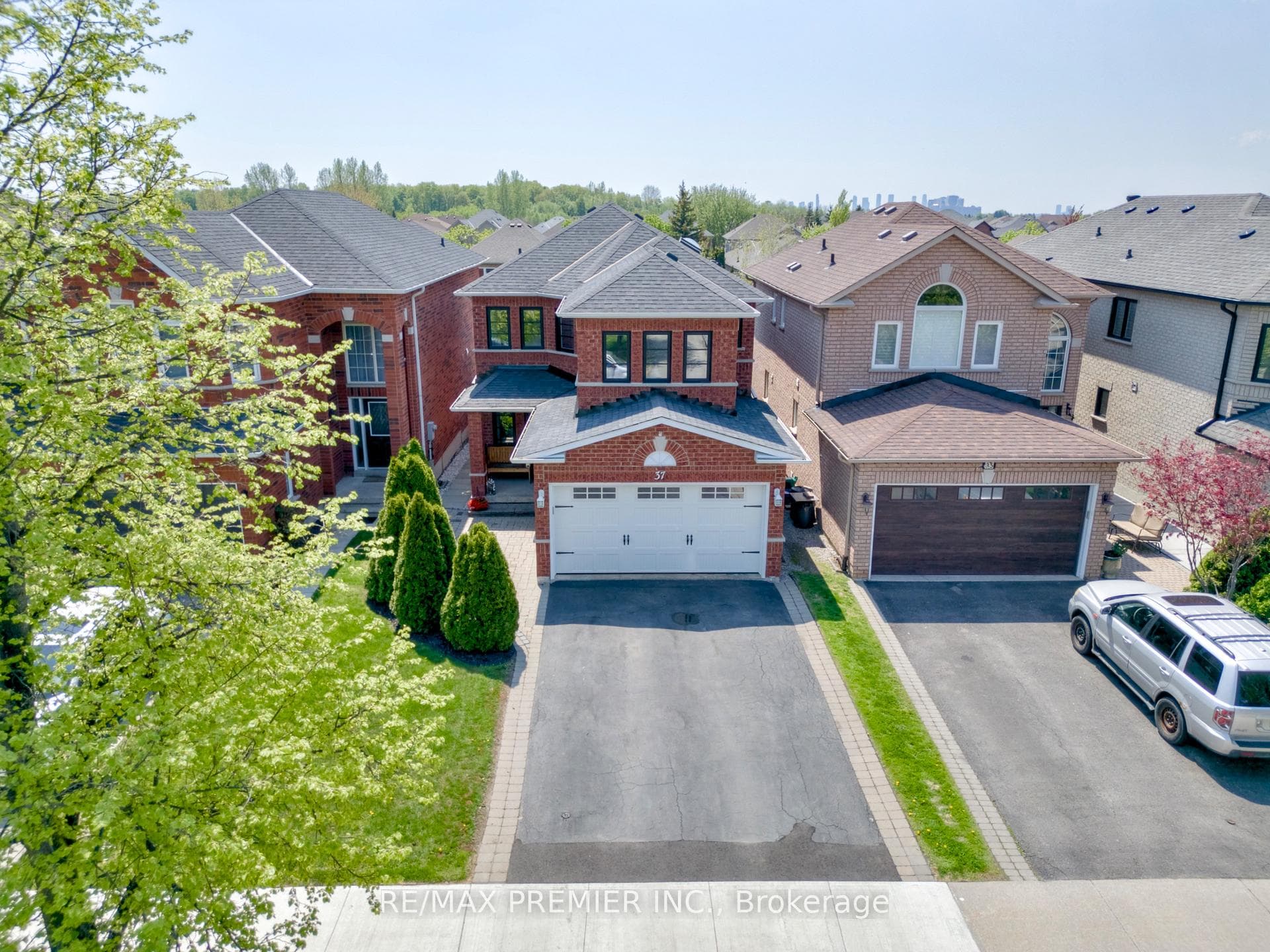 37 Princeton Gate, Vaughan, ON L6A 2R7