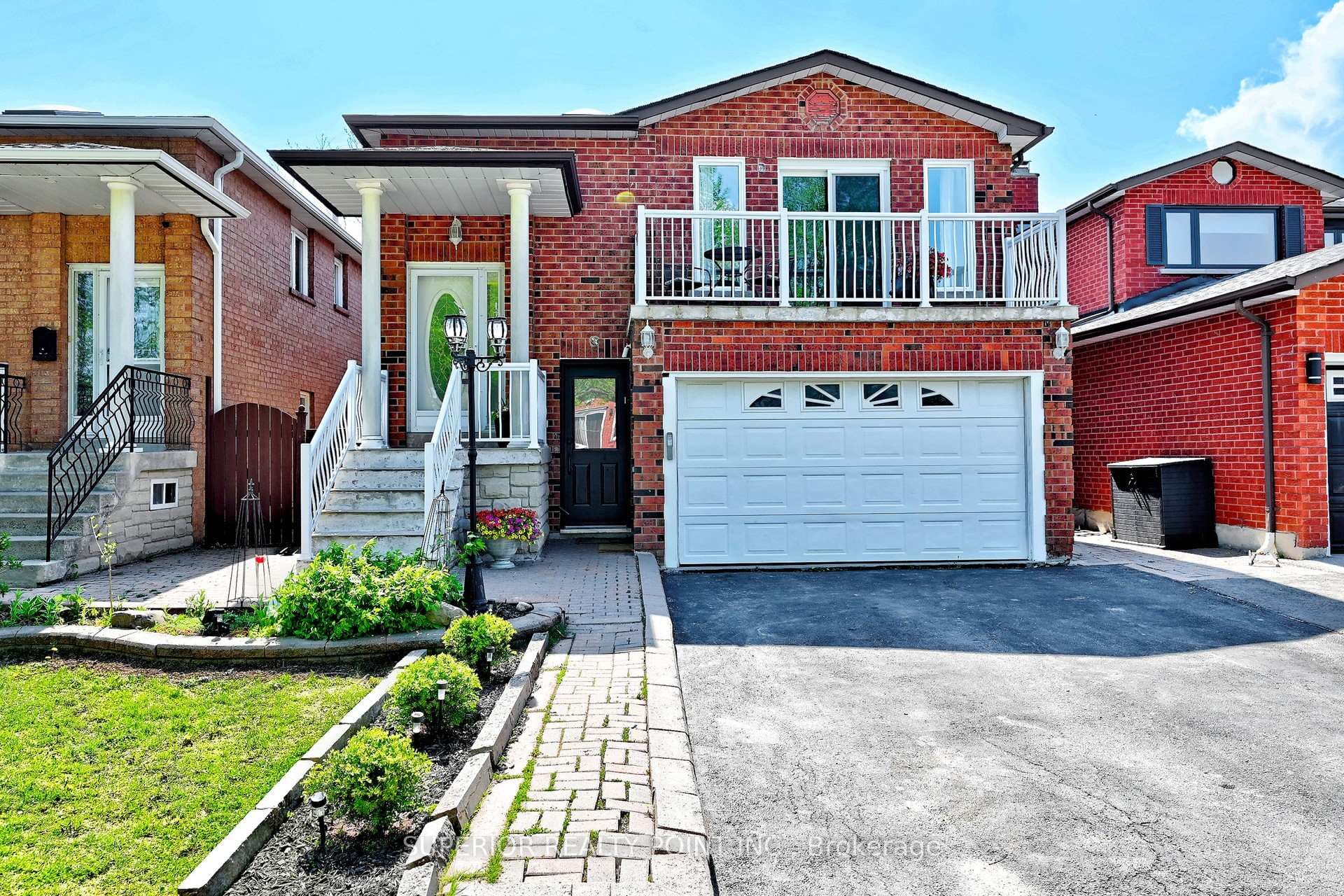 150 Mathewson Street N, Vaughan, ON L6A 1B9