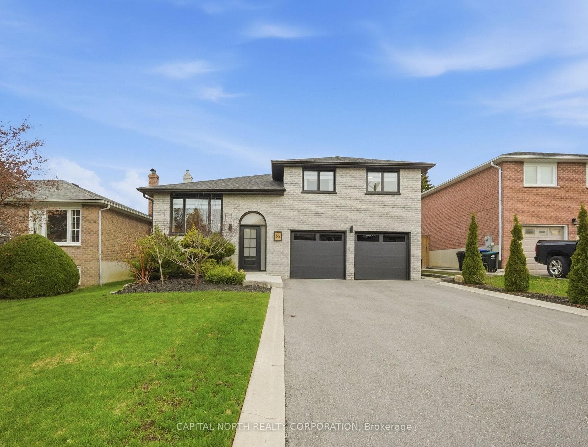 52 Wood Crescent, Bradford West Gwillimbury, ON L3Z 2G2