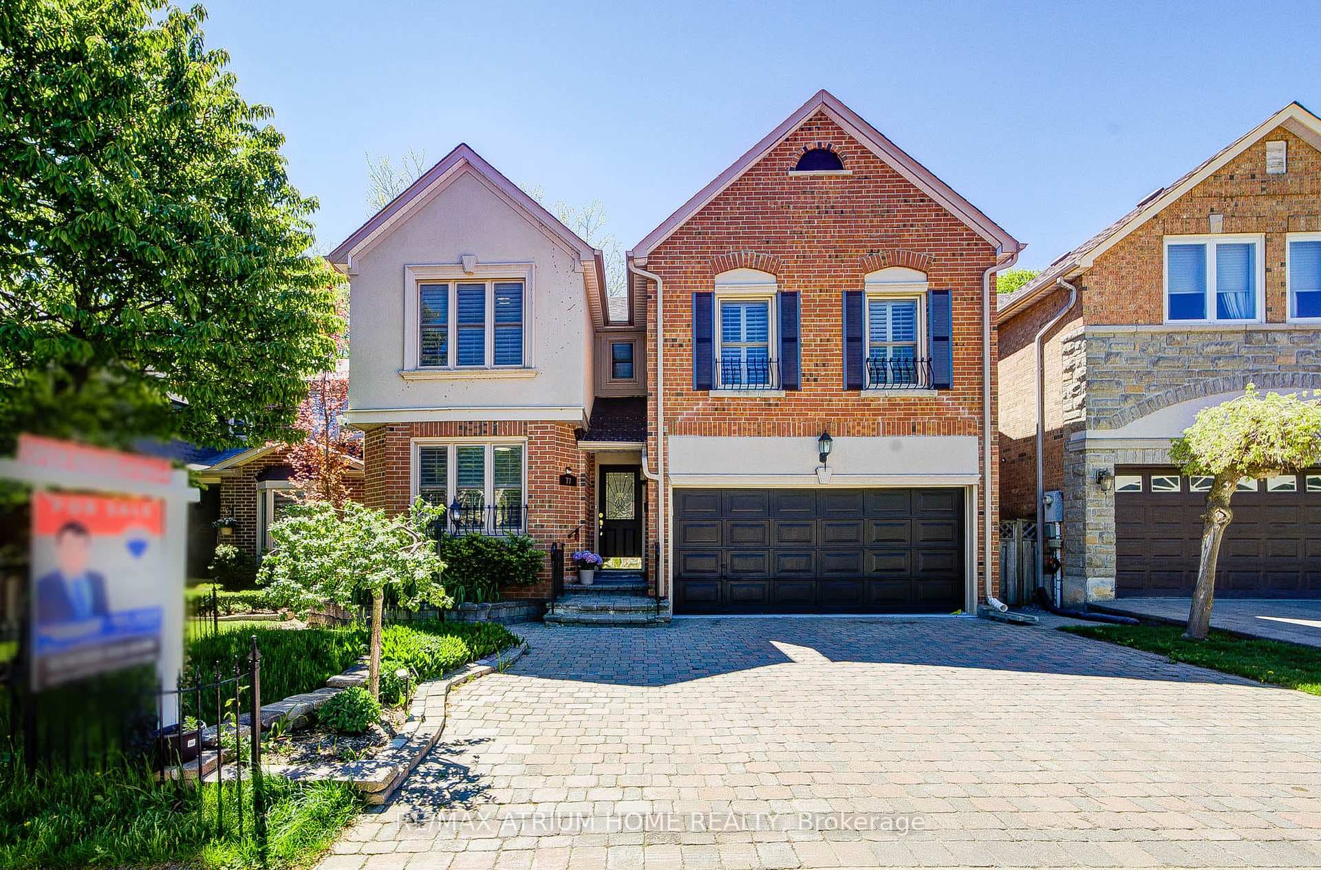 77 Rosedale Heights Drive, Vaughan, ON L4J 4T3