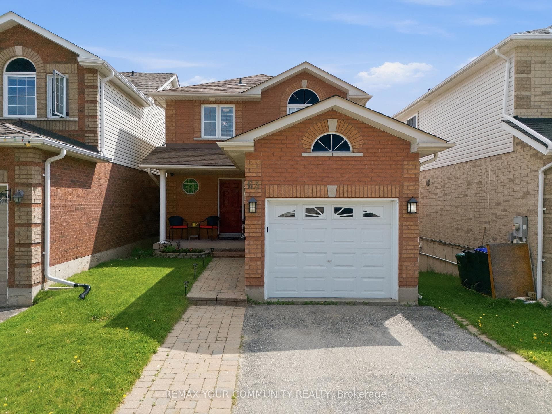 65 Adams Street, Bradford West Gwillimbury, ON L3Z 3E2