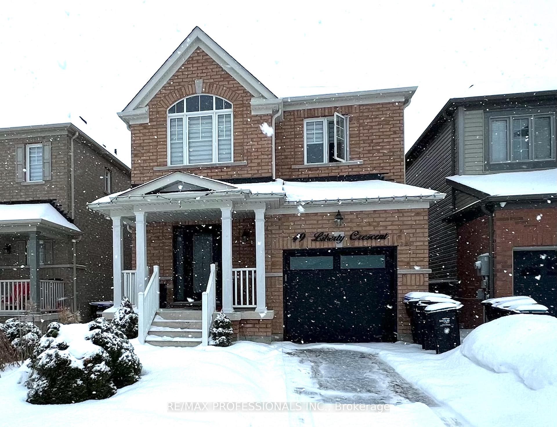 49 Liberty Crescent, Bradford West Gwillimbury, ON L3Z 0P5