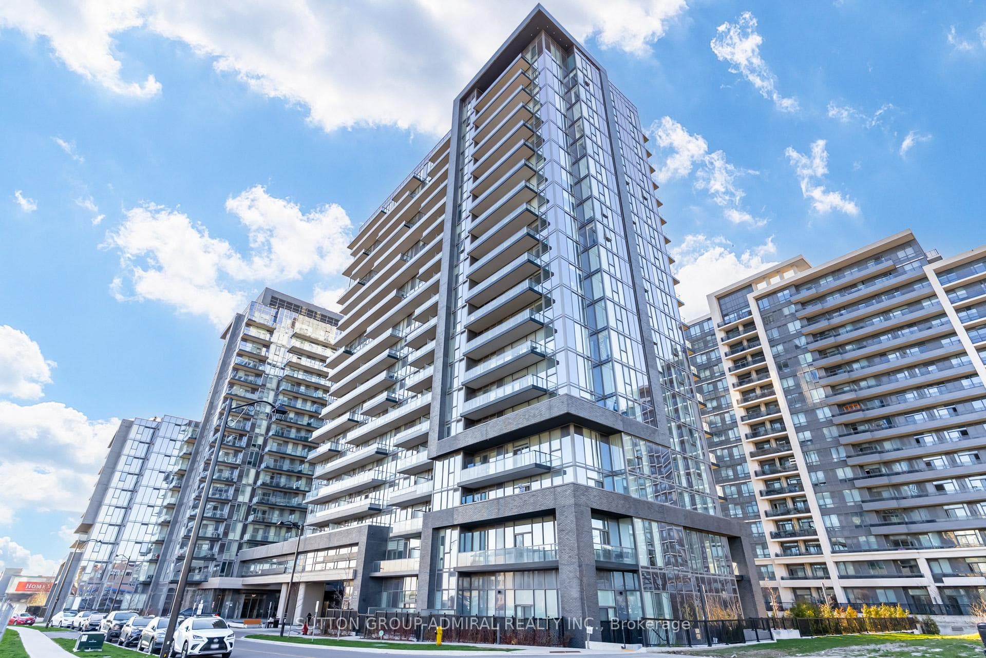 20 Gatineau Drive 1010, Vaughan, ON L4J 0L3