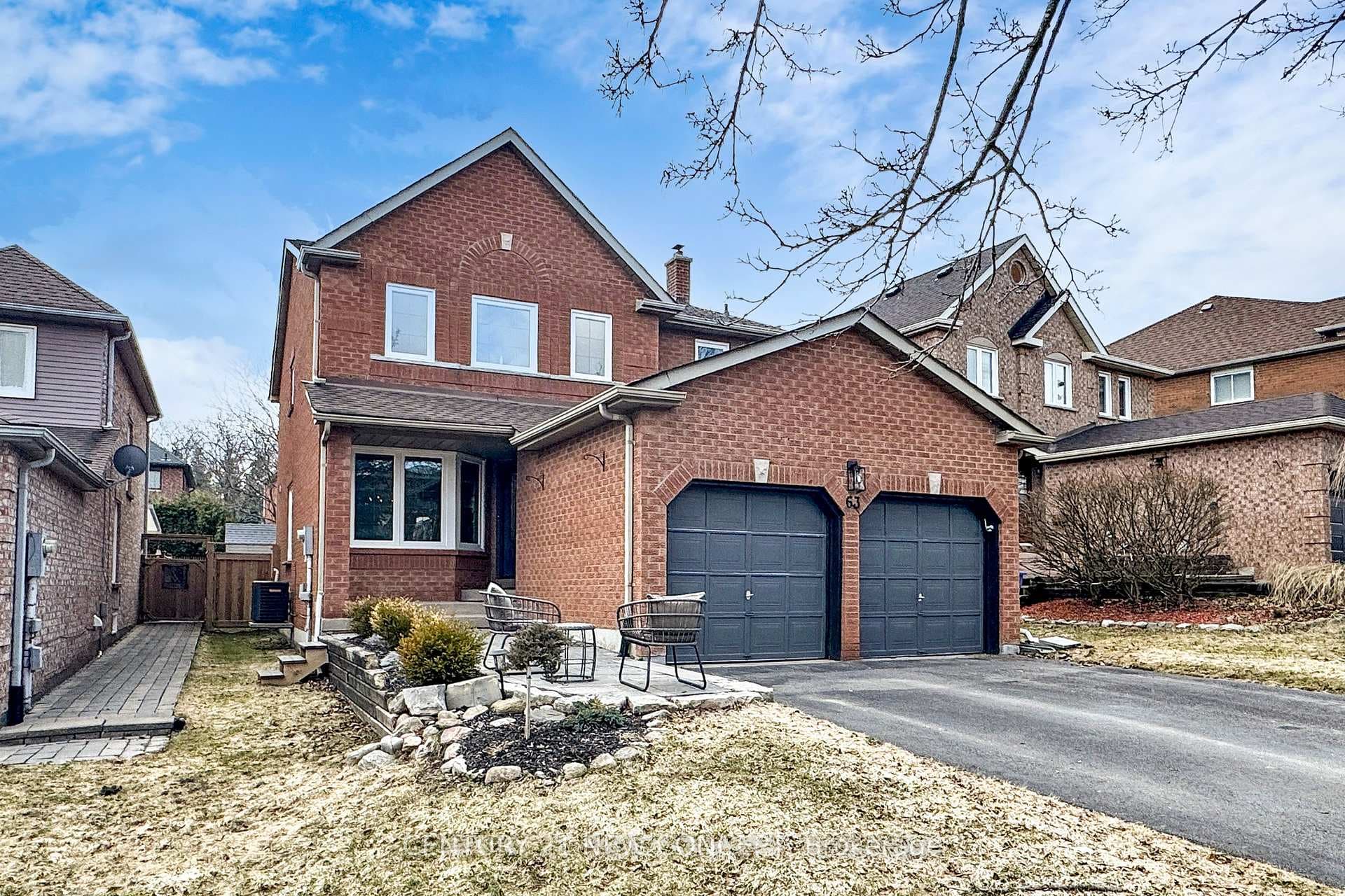 63 Beechbrooke Way, Aurora, ON L4G 6N7
