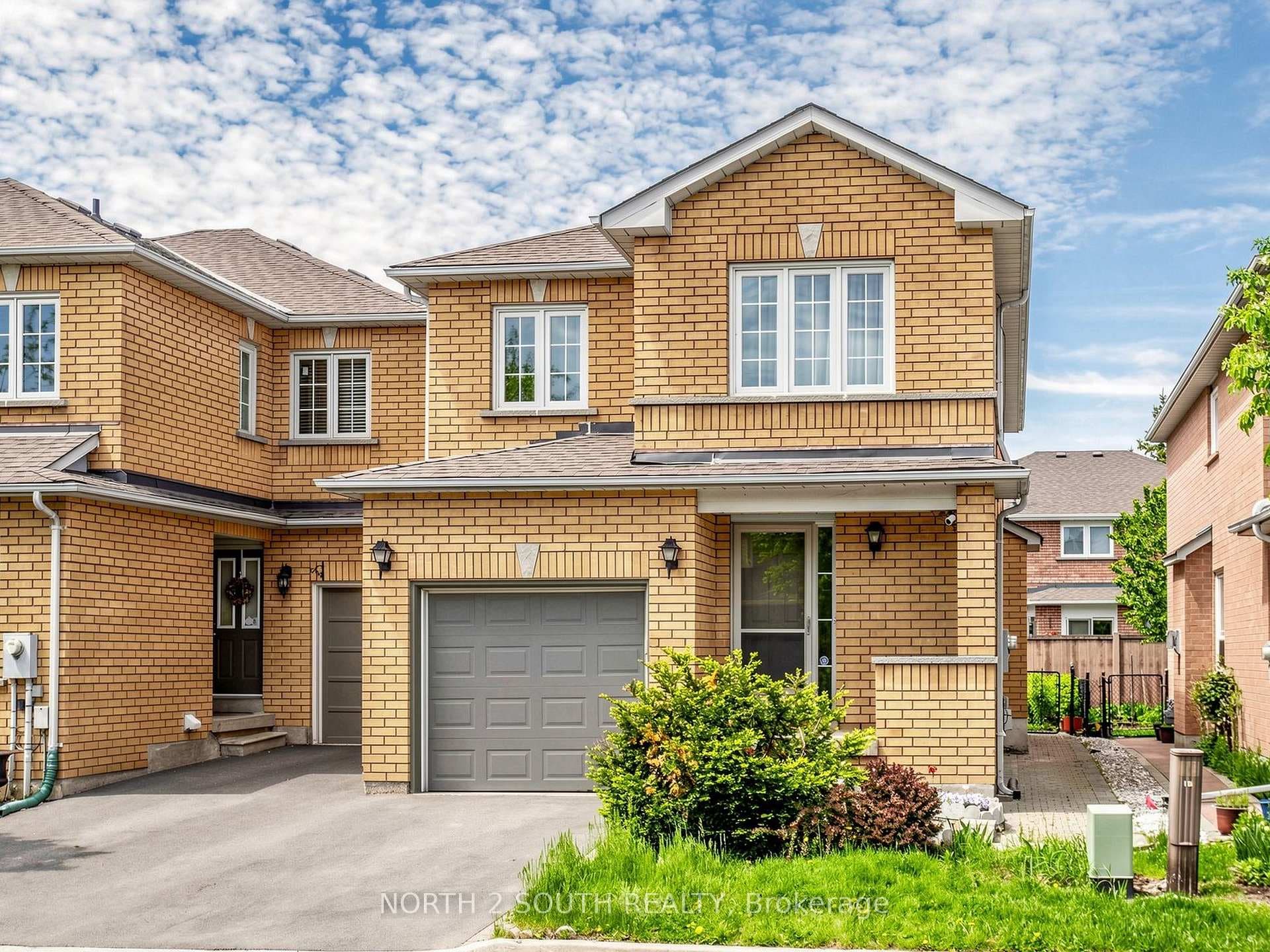 109 Pinedale Gate, Vaughan, ON L4L 8X3