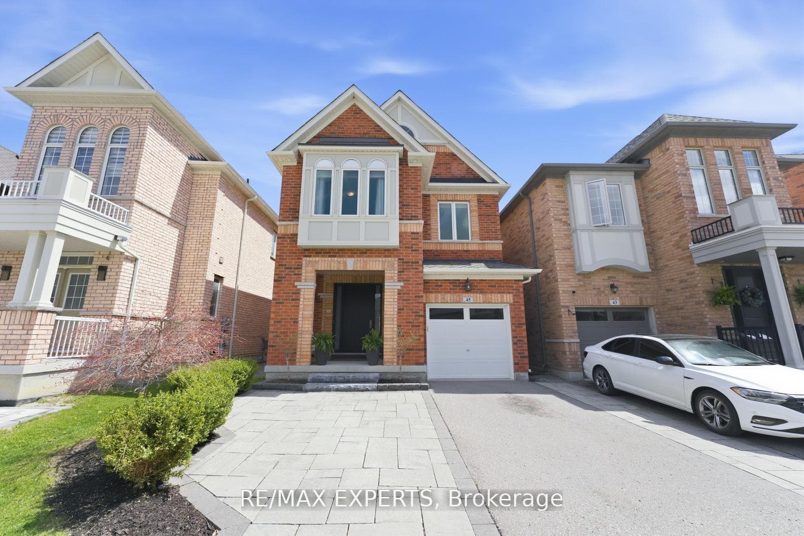 45 Bright Land Drive, Vaughan, ON L4H 3N5
