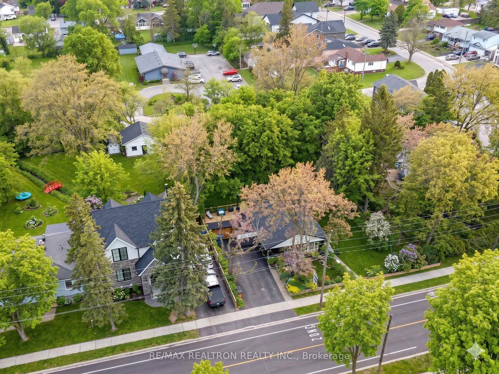 757 Srigley Street, Newmarket, ON L3Y 1X6