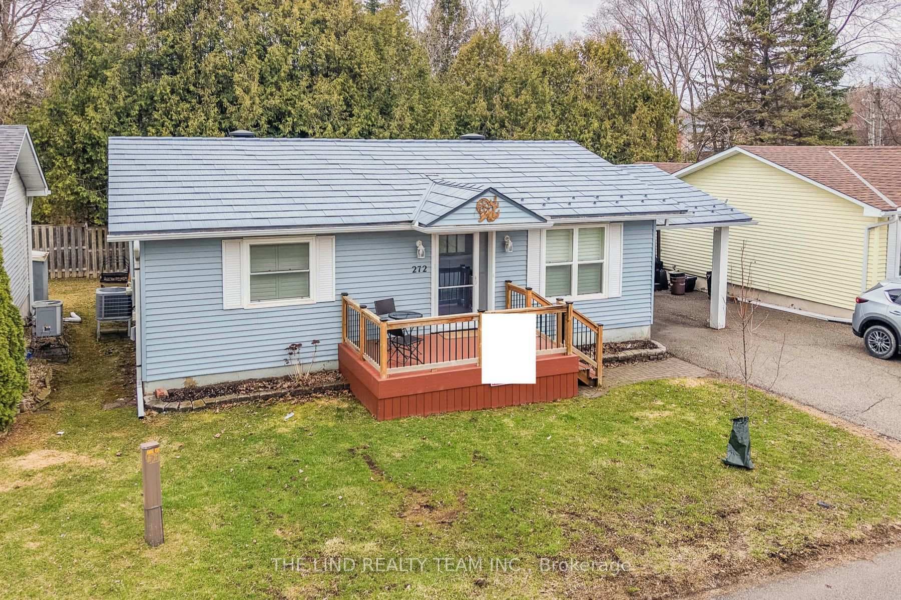 272 Jeff Smith Court, Newmarket, ON L3Y 8C5