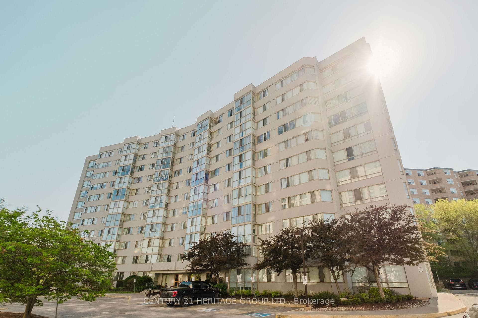 270 Davis Drive 209, Newmarket, ON L3Y 8K2