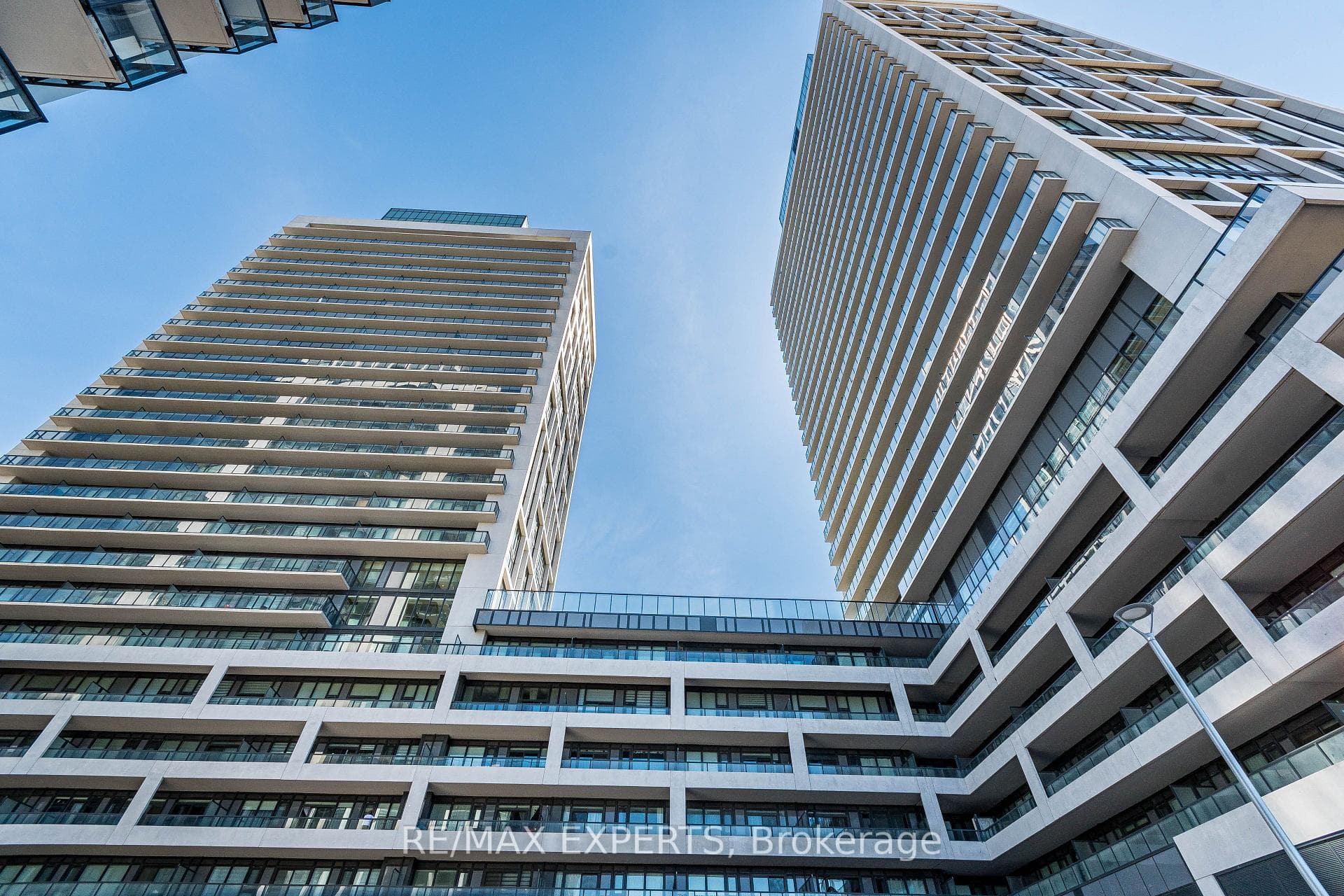8960 Jane Street S 320, Vaughan, ON L4K 2M9