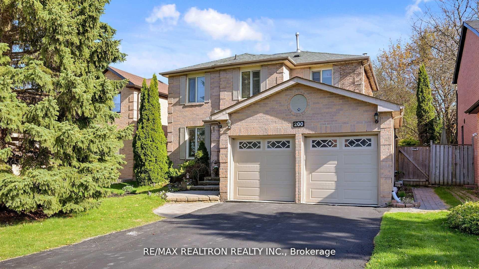 200 Mccaffrey Road, Newmarket, ON L3X 1J9