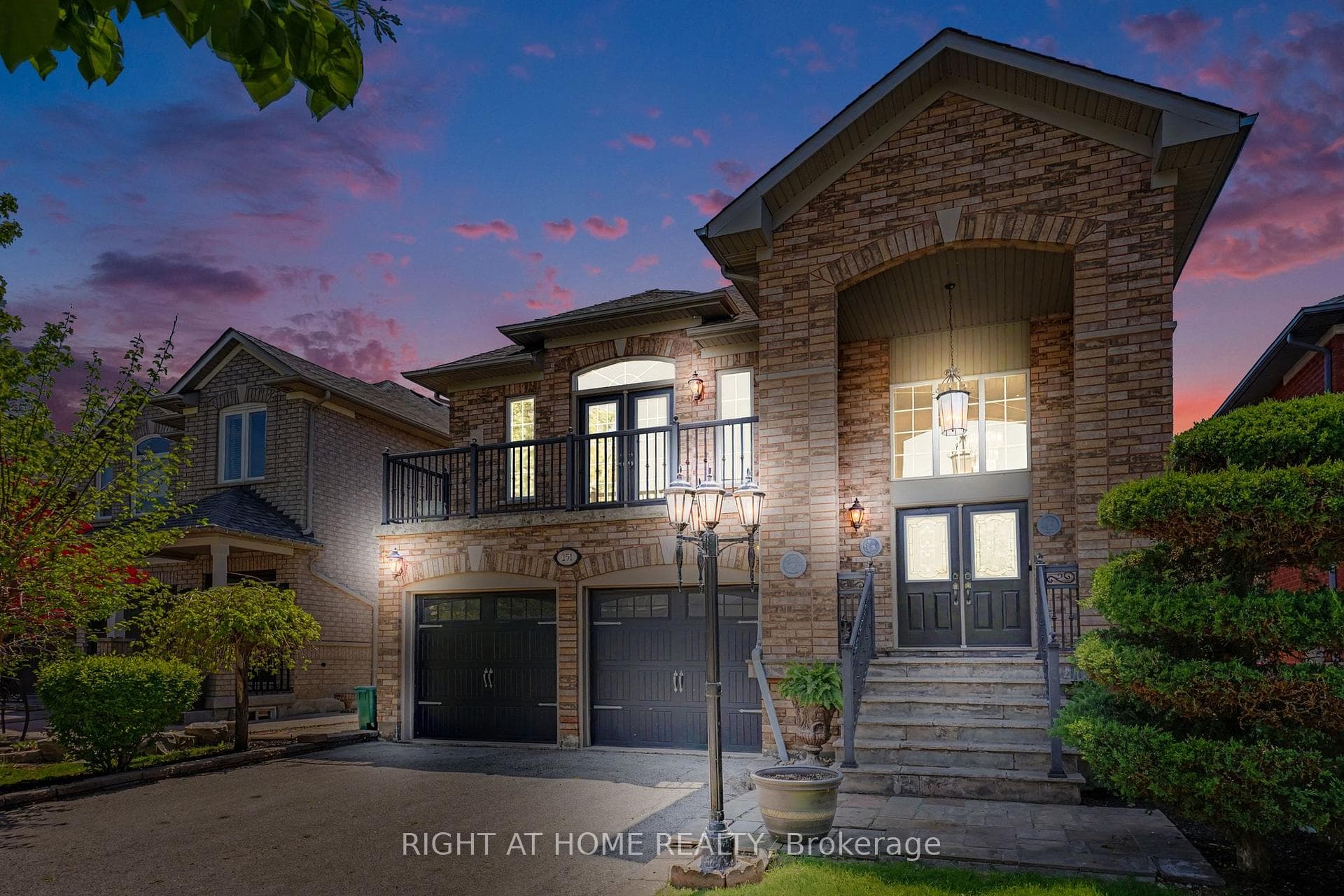 251 Sonoma Boulevard, Vaughan, ON L4H 1R5
