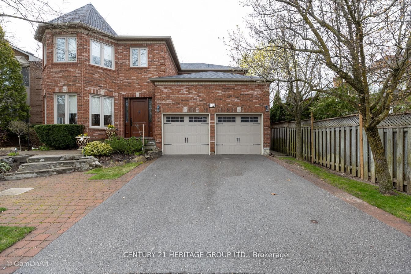 15 Coldwater Court, Vaughan, ON L4J 7S4