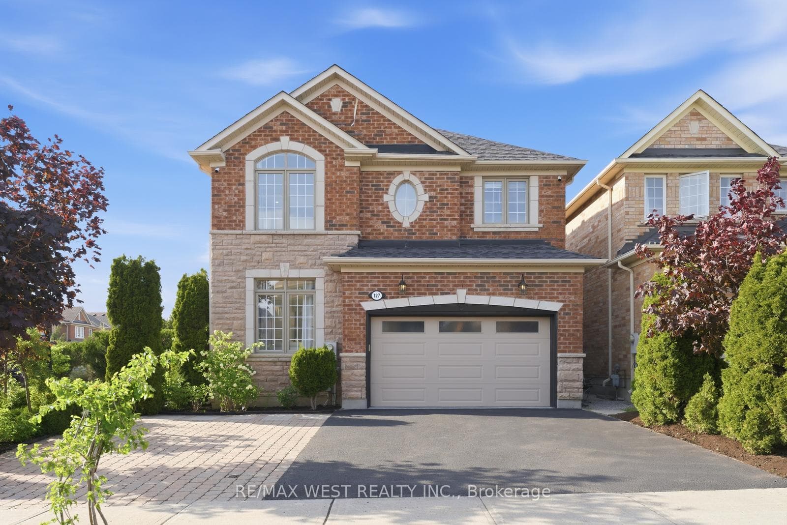 127 Ozner Crescent, Vaughan, ON L4H 0G1