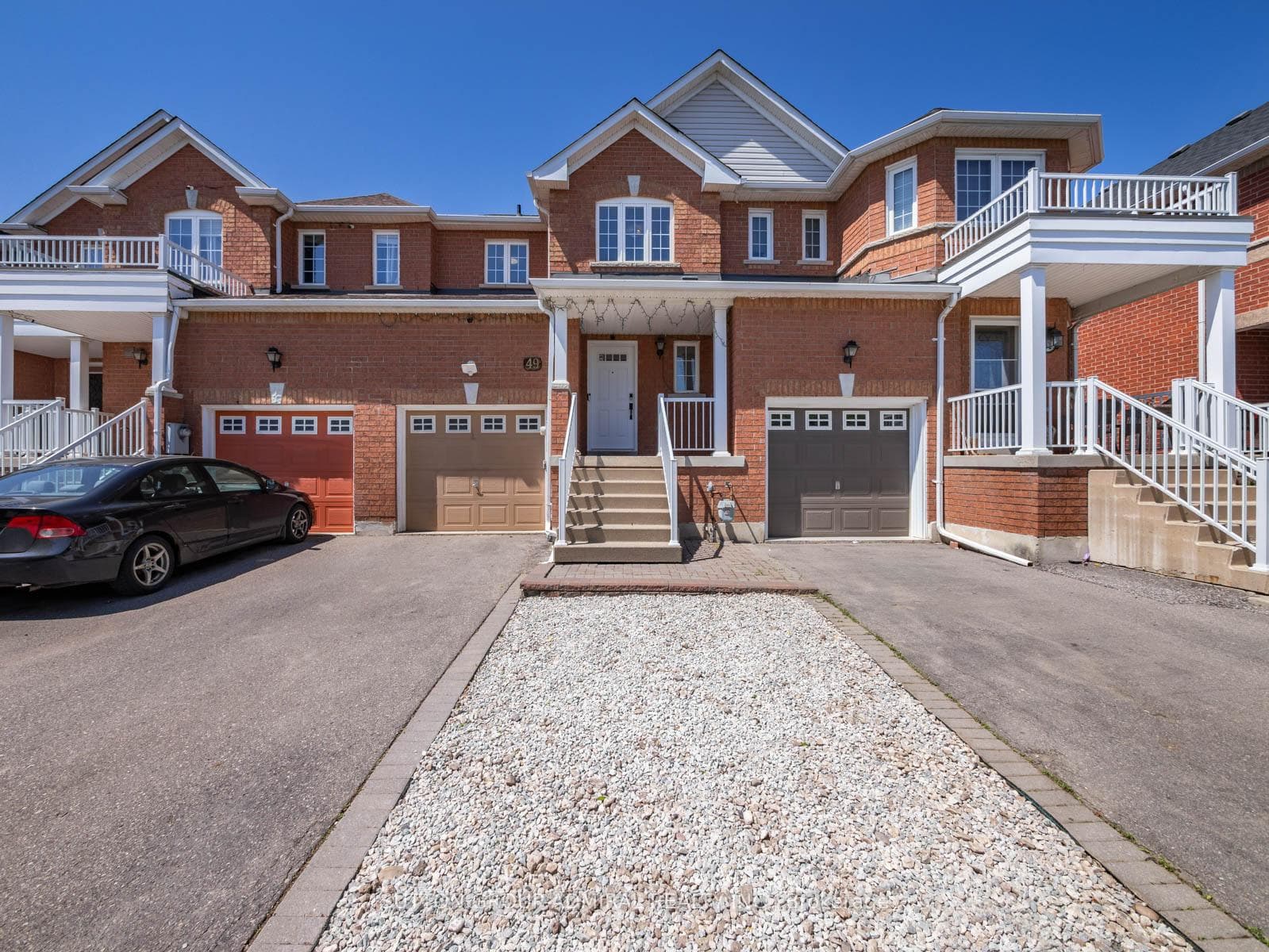 49 Lindenshire Avenue, Vaughan, ON L6A 4A4