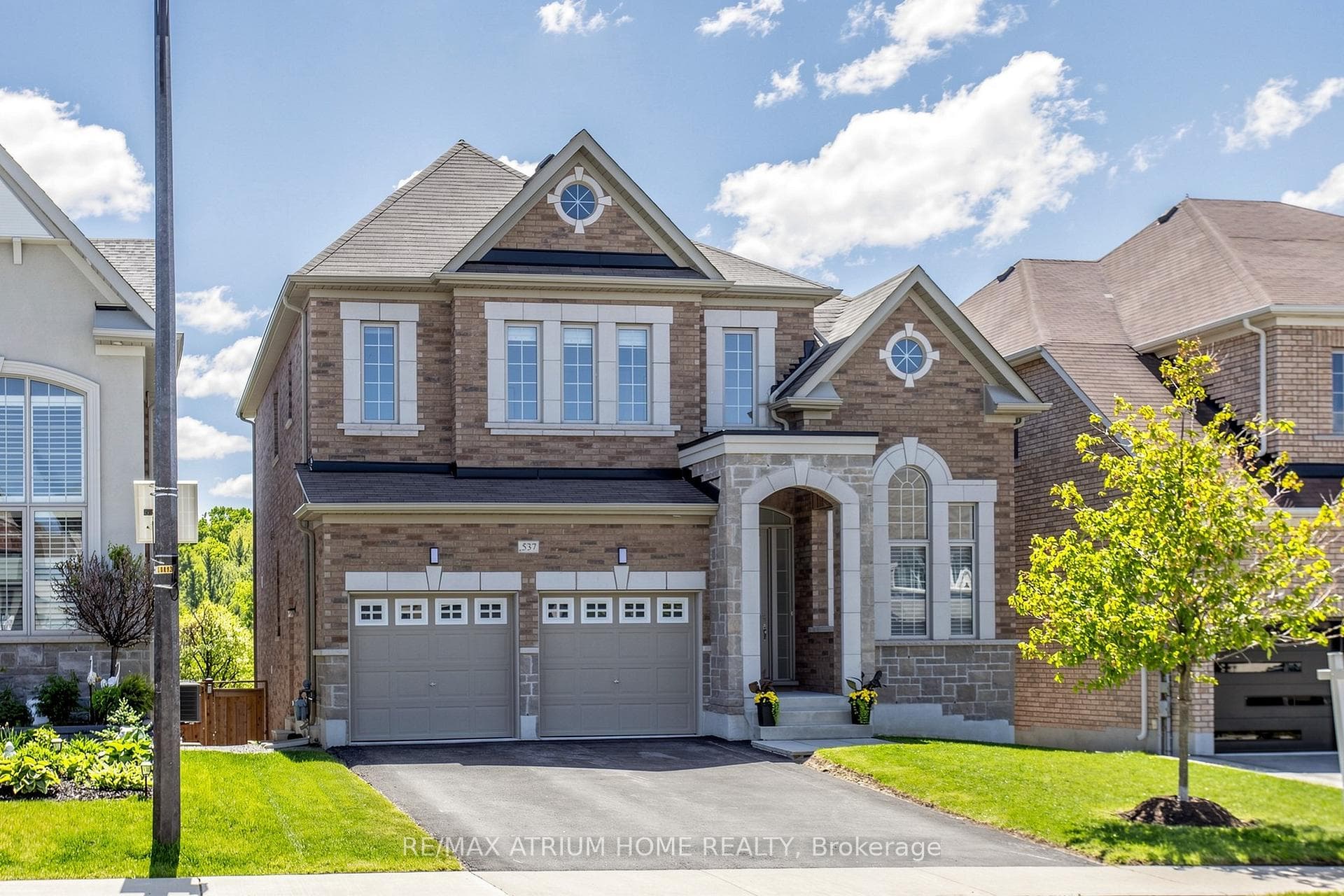 537 Clifford Perry Place, Newmarket, ON L3X 0J1