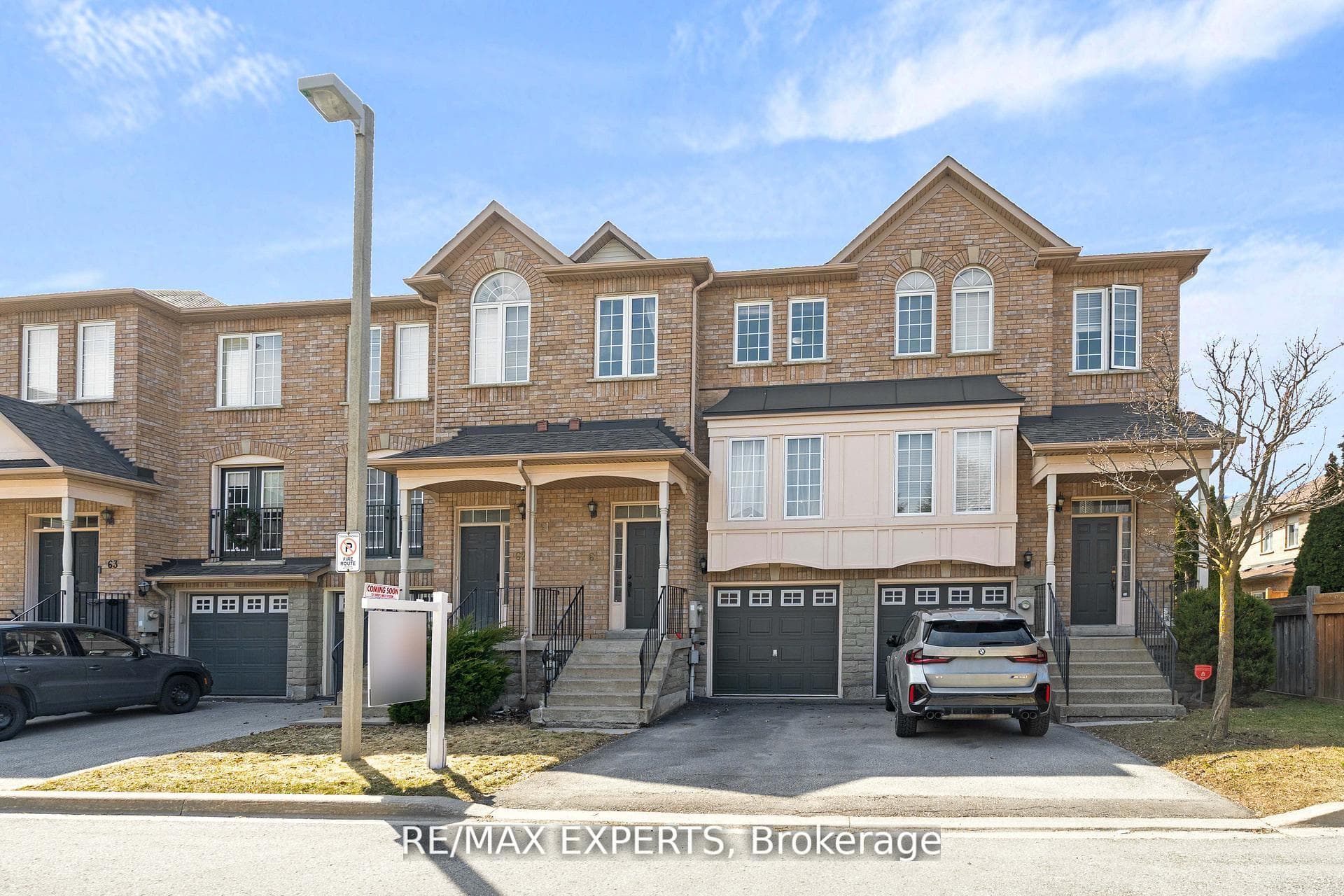 19 Foxchase Avenue 61, Vaughan, ON L4L 9N1