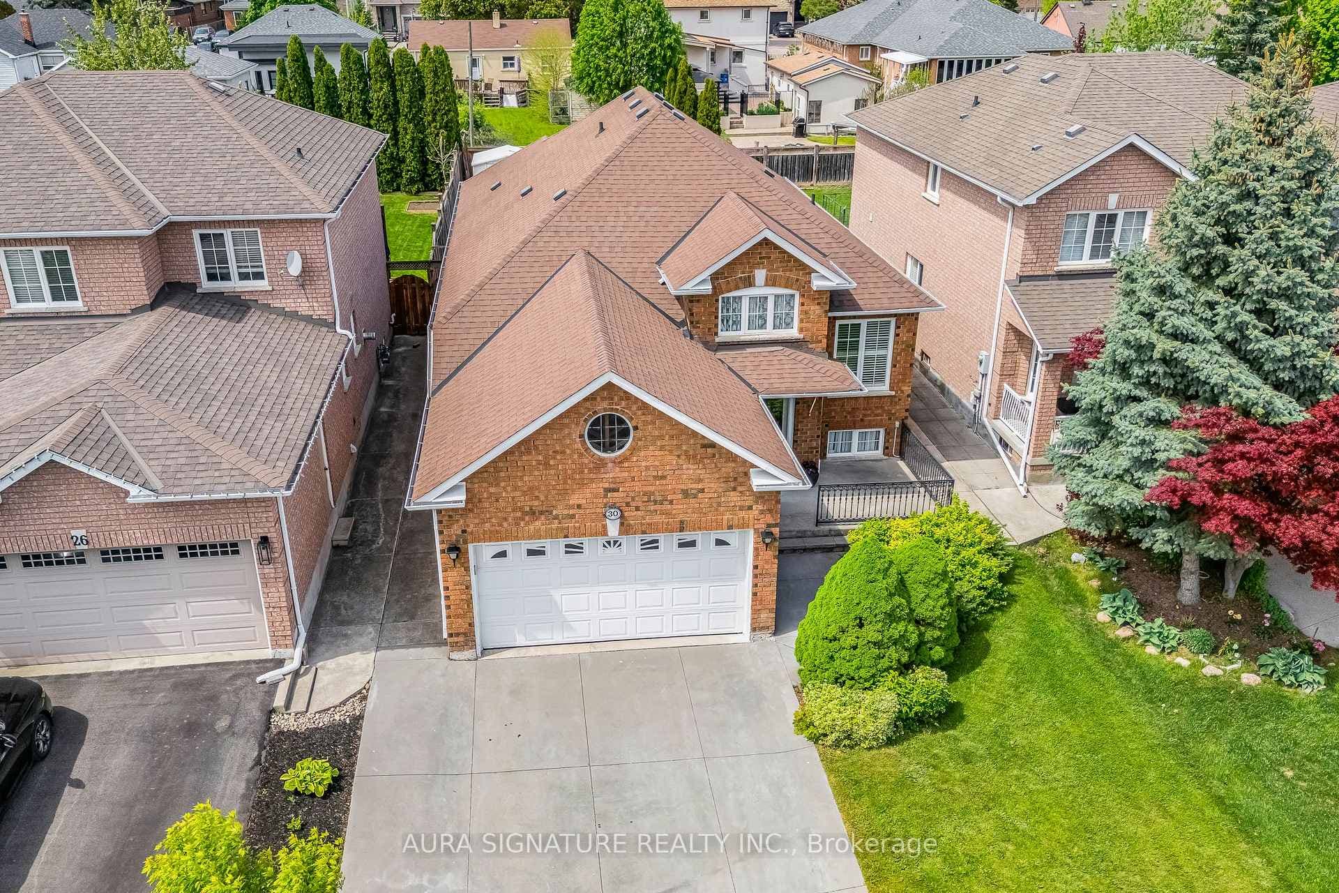 30 Graceview Court, Vaughan, ON L4L 9C4