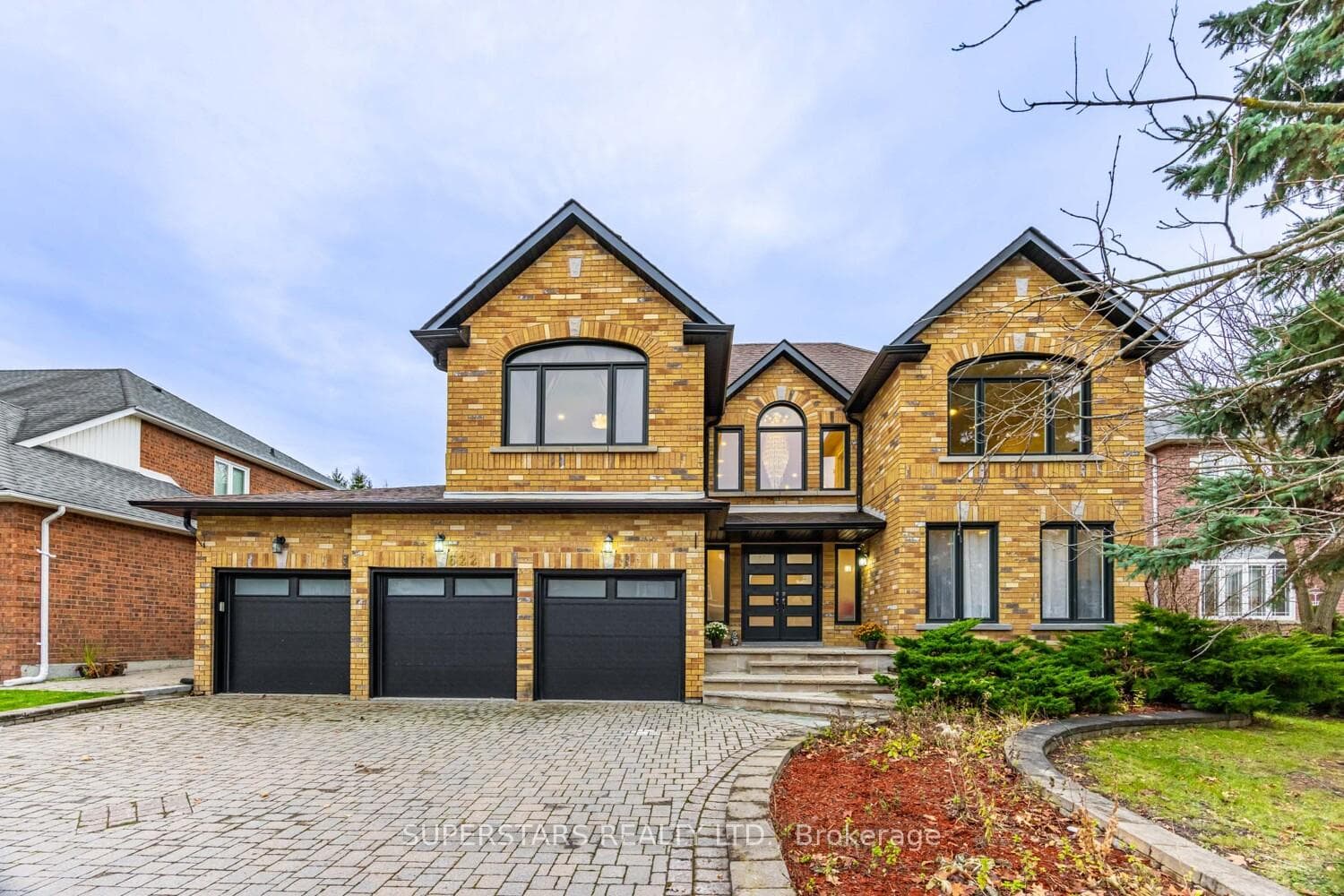 622 Lyman Boulevard, Newmarket, ON L3X 1V9